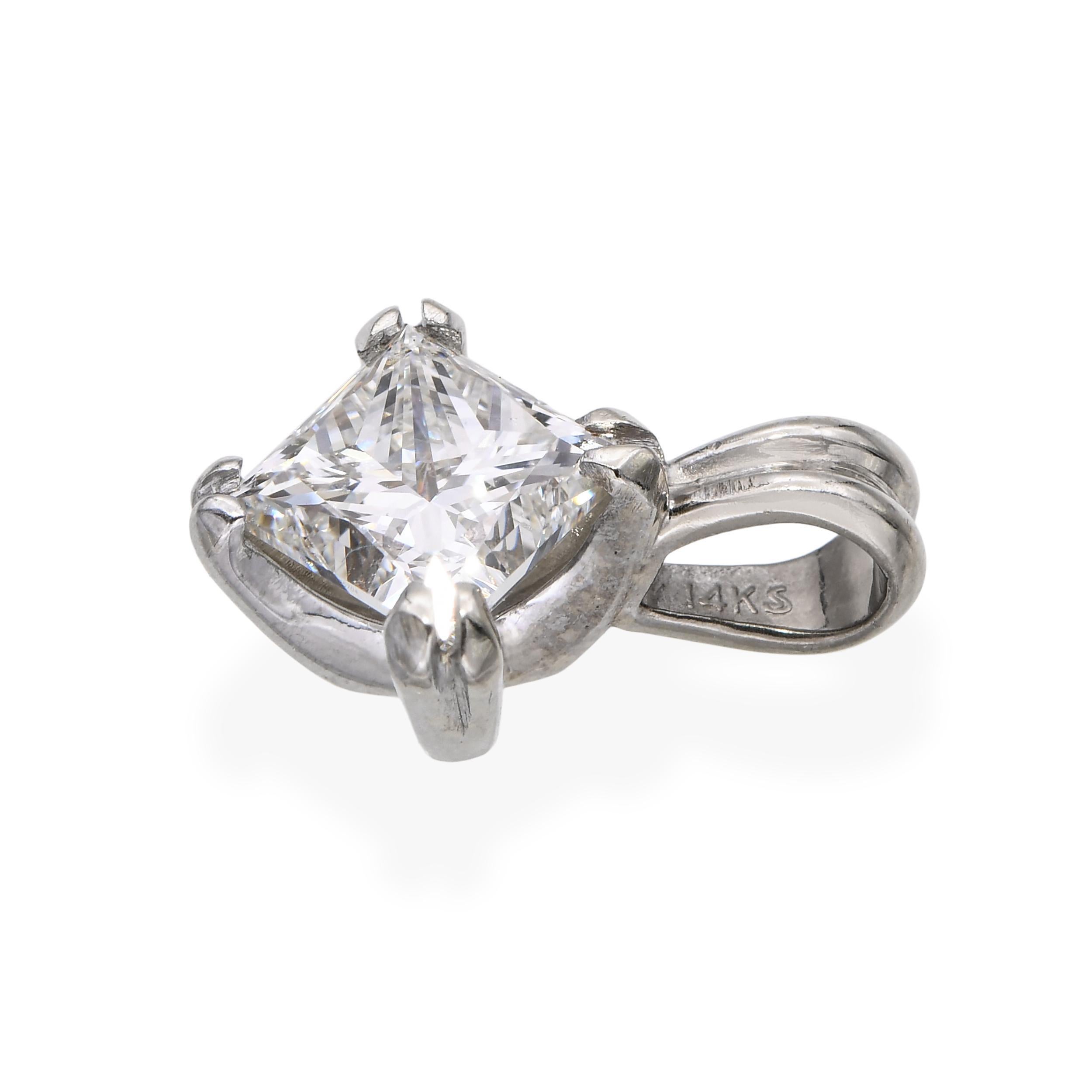 Women's Vintage 14k White Gold 0.68tcw H VS Diamond Pendant For Sale