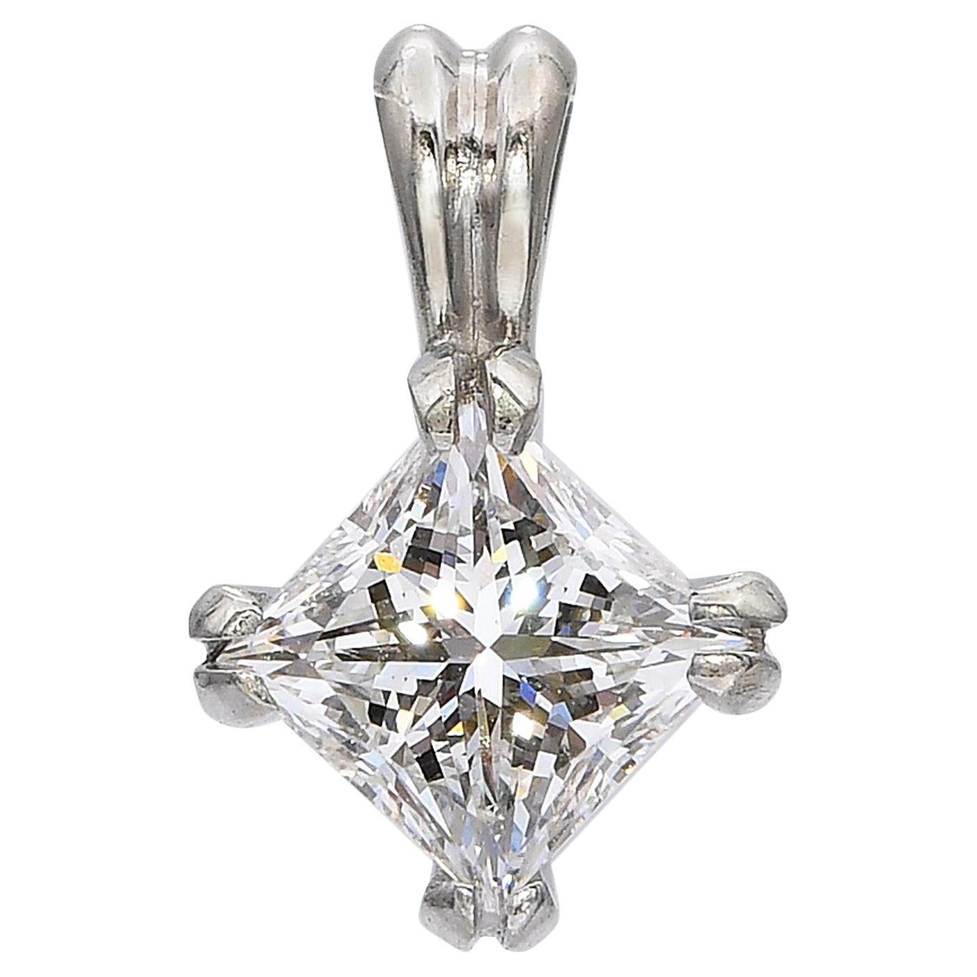Vintage 14k White Gold 0.68tcw H VS Diamond Pendant For Sale