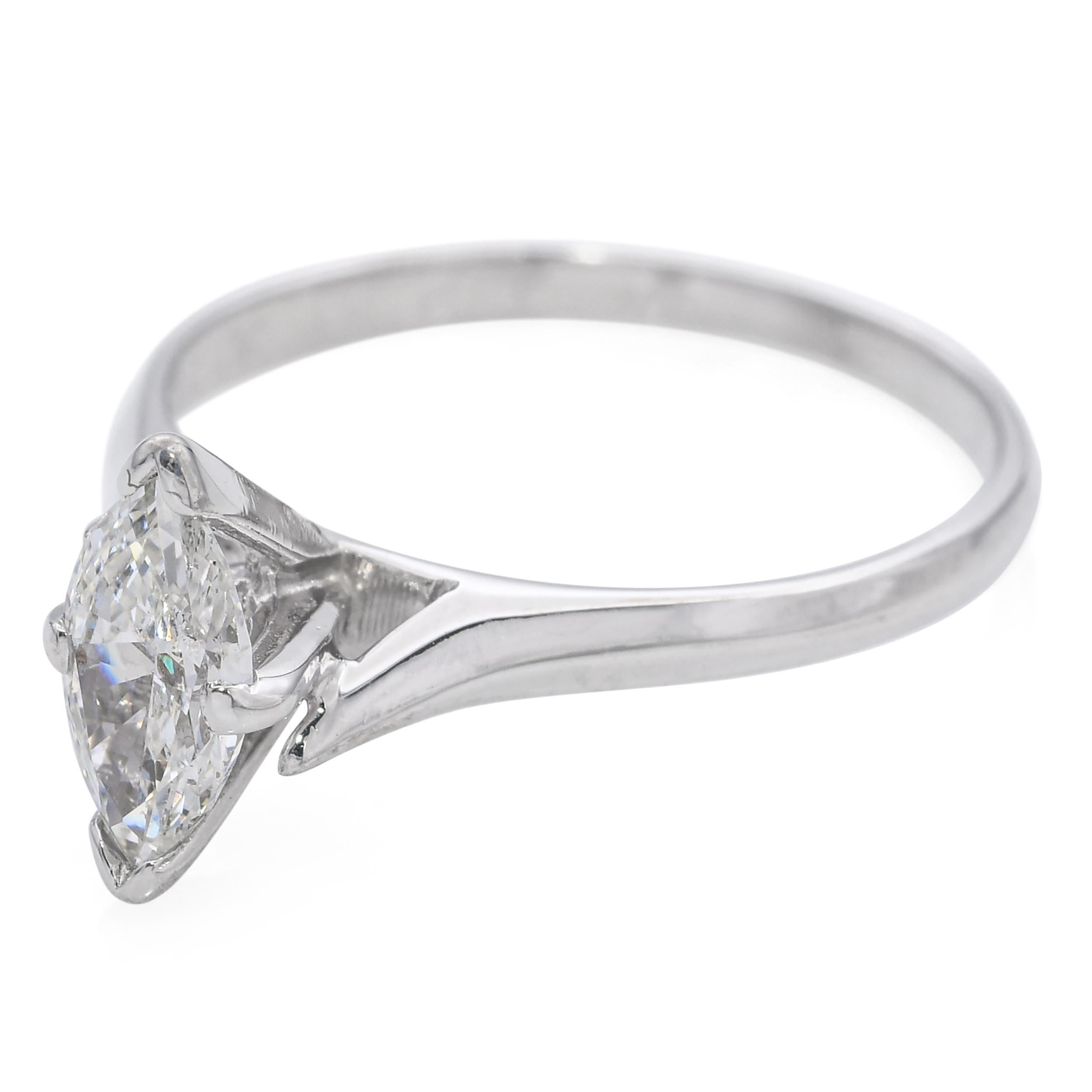 Vintage 14k White Gold 0.70ct Marquise Diamond Ring In Good Condition For Sale In New York, NY