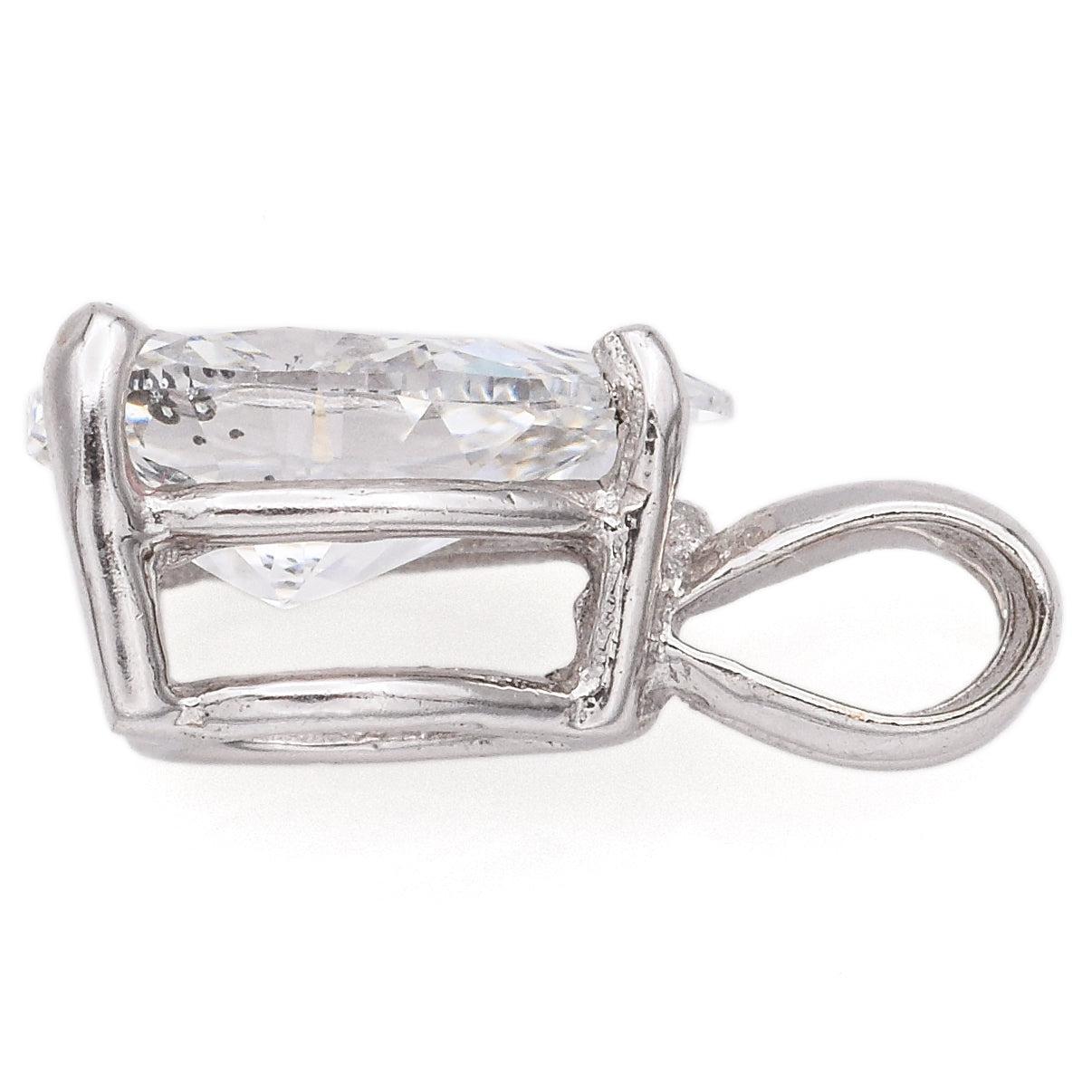 This vintage pendant features a pear-shaped diamond secured in a classic three-prong setting that showcases its brilliance and fire from every angle. Crafted in 14K white gold, the sleek frame complements the stone’s sparkle with timeless