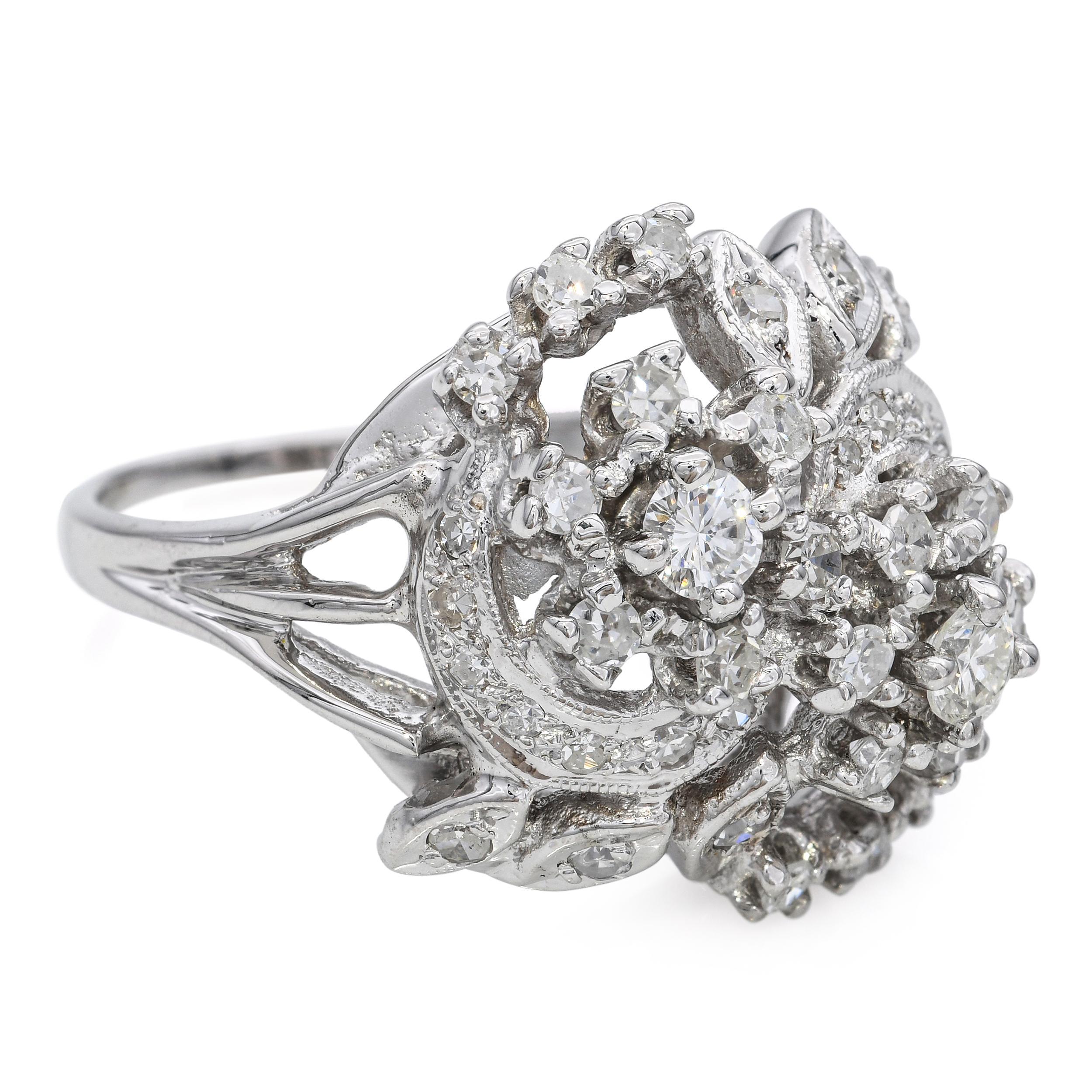 Vintage 14k Weißgold 0,81tcw Diamond Floral Ring im Zustand „Gut“ im Angebot in New York, NY