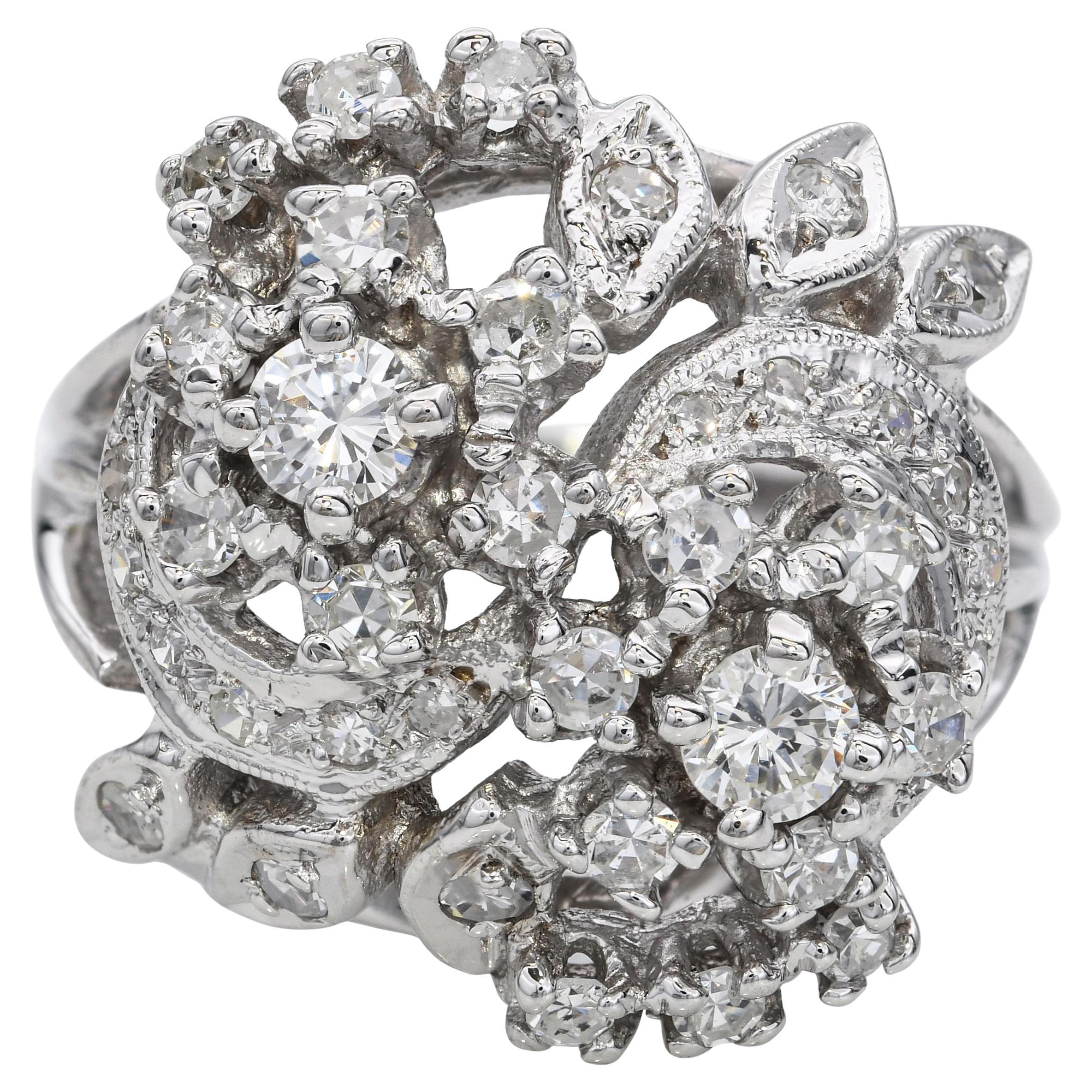 Anello floreale vintage in oro bianco 14k con diamante da 0,81tcw