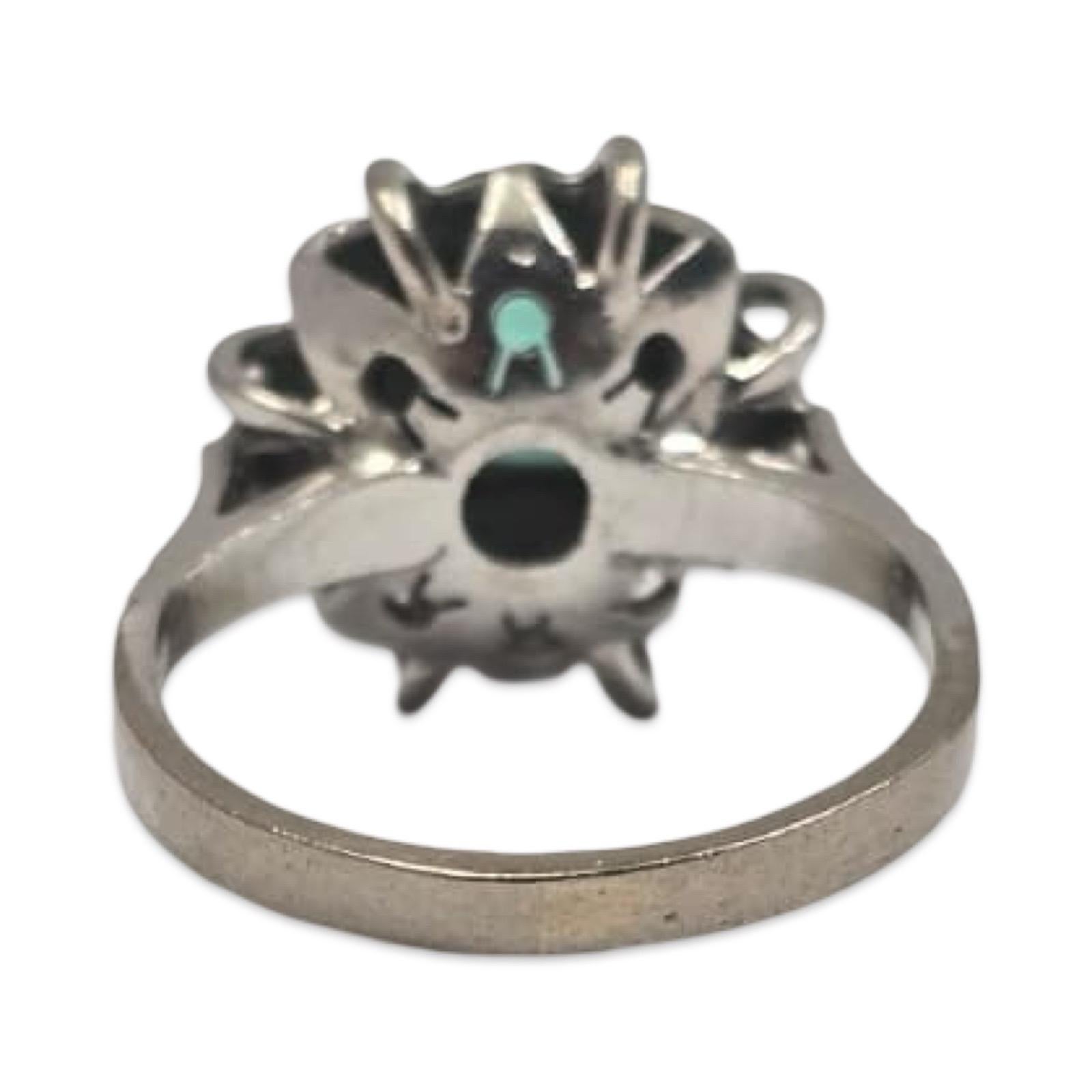 Vintage 14K White Gold 1.20ct Emerald Filigree Crown Ring For Sale 2