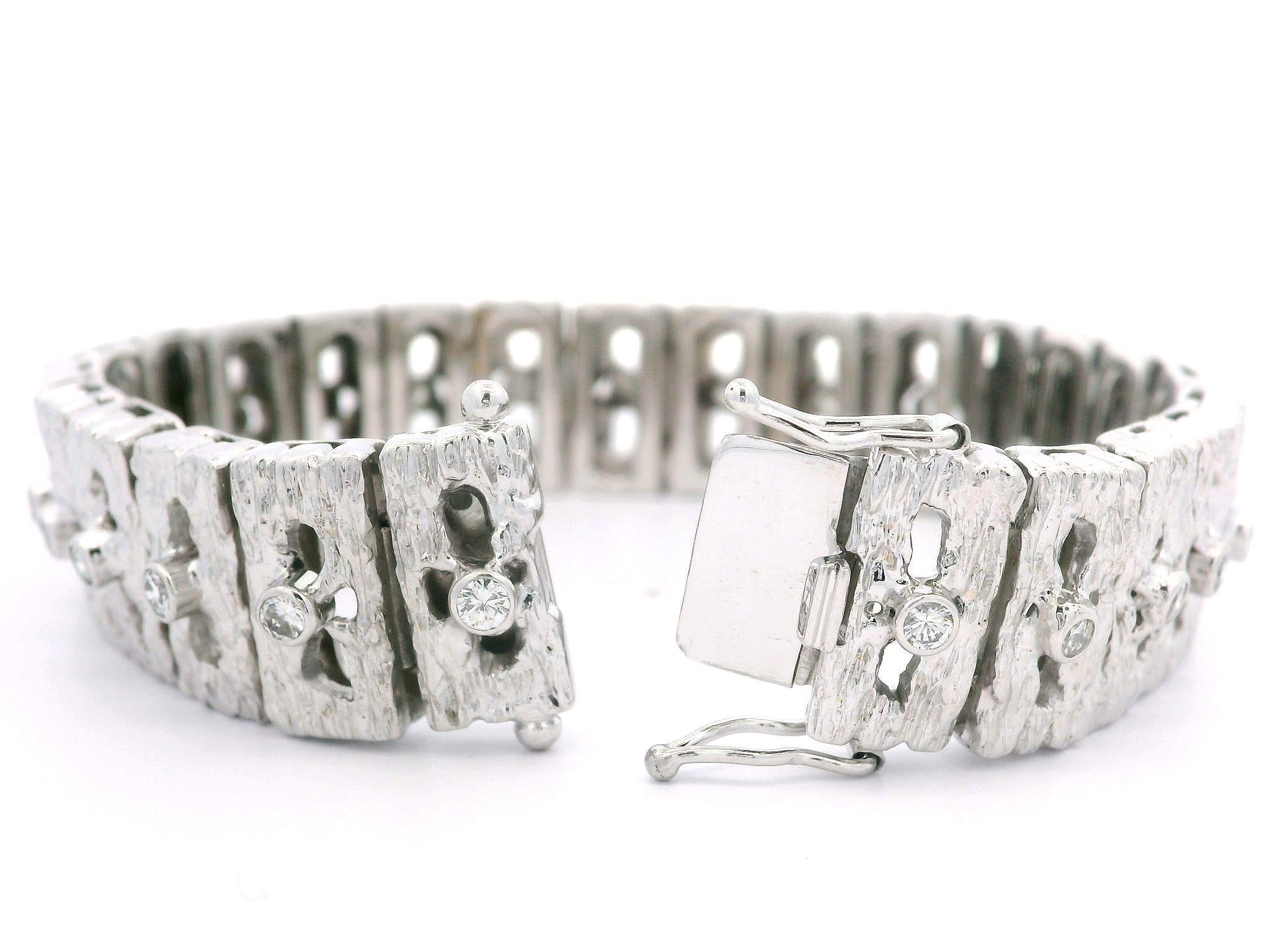 Donna Bracciale Vintage in oro bianco 14k 1,50ctw con lunetta e diamante Bark a linea larga in vendita