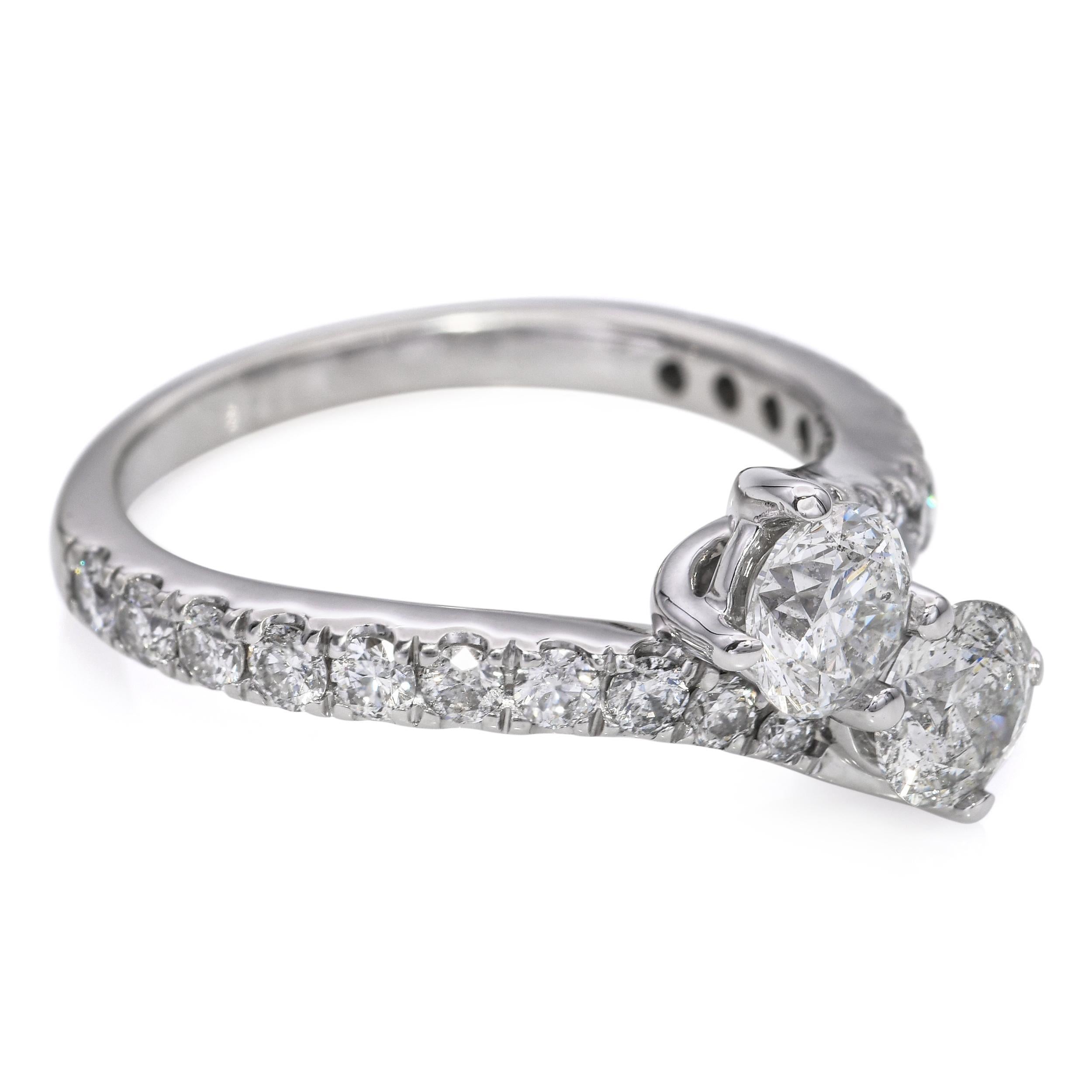 De las mujeres Anillo vintage Toi Et Moi de oro blanco de 14k con 1,95 tcw de diamantes Bypass en venta