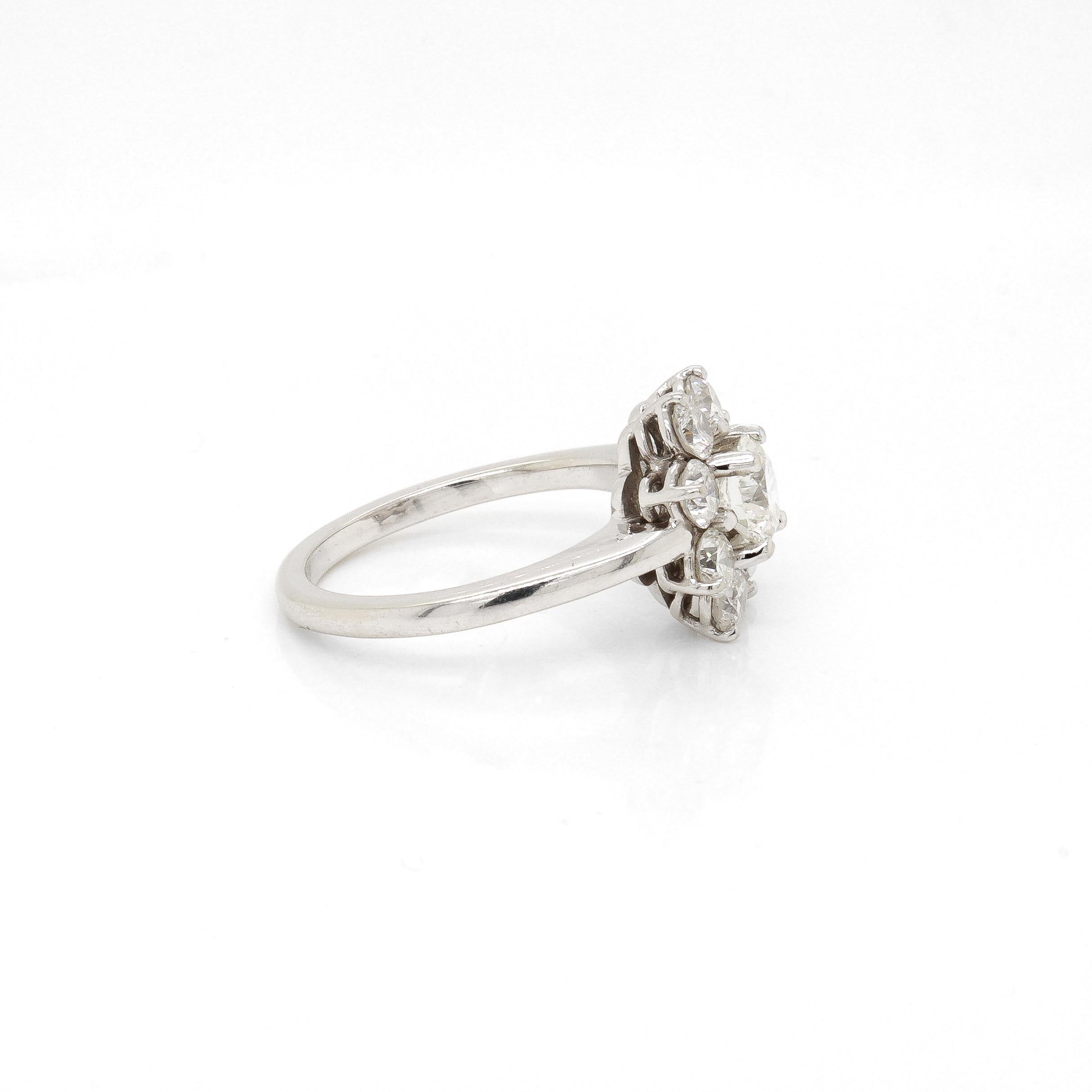 Vintage 14K White Gold & 2.25 Ctw Diamond Flower or Snowflake Cocktail Ring For Sale 4