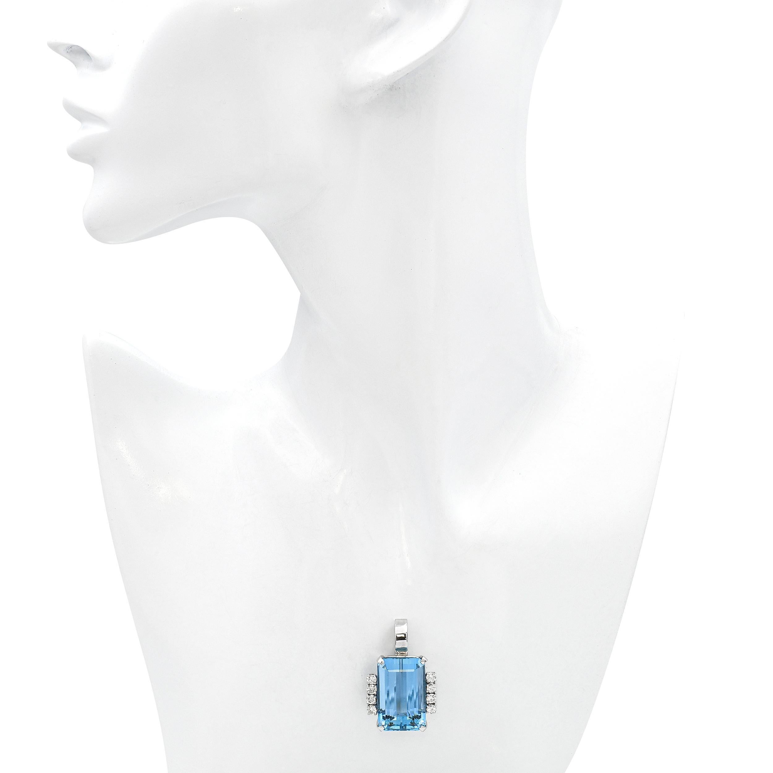 Colgante vintage de oro blanco de 14k de 28,5 ct de aguamarina y diamantes Santa María Corte brillante