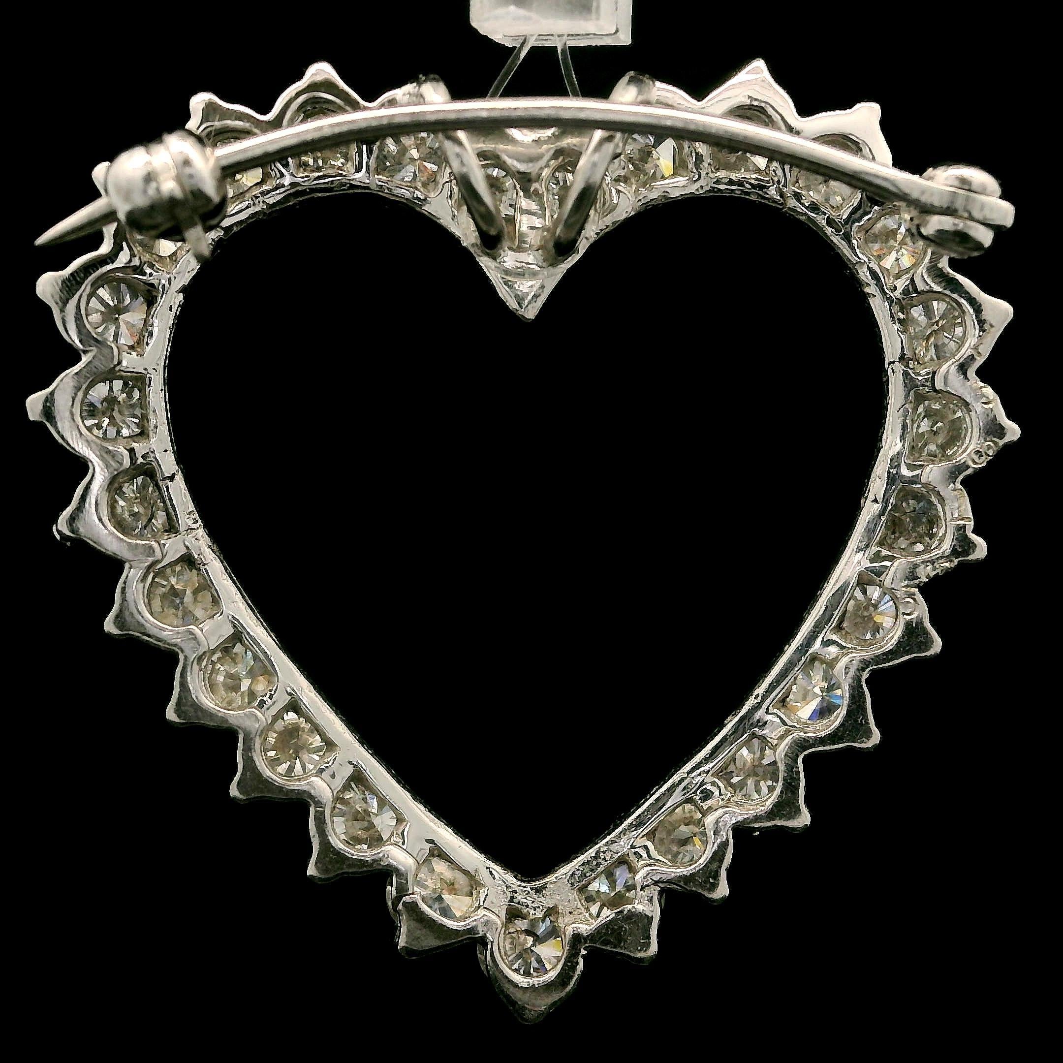 --Stone(s):--
(27) Natural Genuine Diamonds - Round Brilliant Cut - Prong Set - I1-I3 Clarity - H-J Color
Carat Total Weight: 2.50-3.0ctw (approx.)

Material: Solid 13-14k White Gold
Weight: 4.88 Grams
Clasp: Pin Backing w/ Rotating Closure
Overall