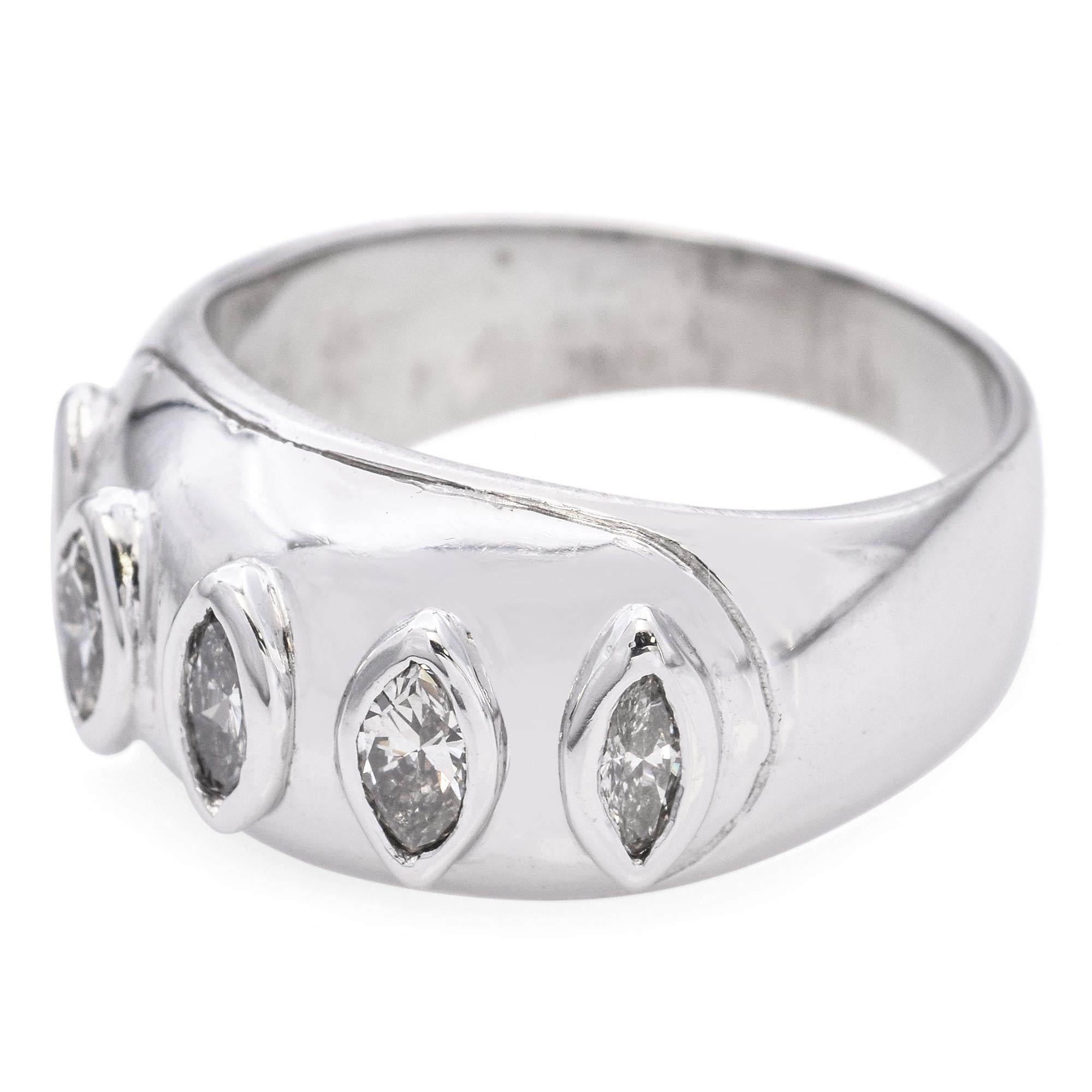Anello vintage con 5 pietre e diamanti marquise in oro bianco 14k In condizioni buone in vendita a New York, NY