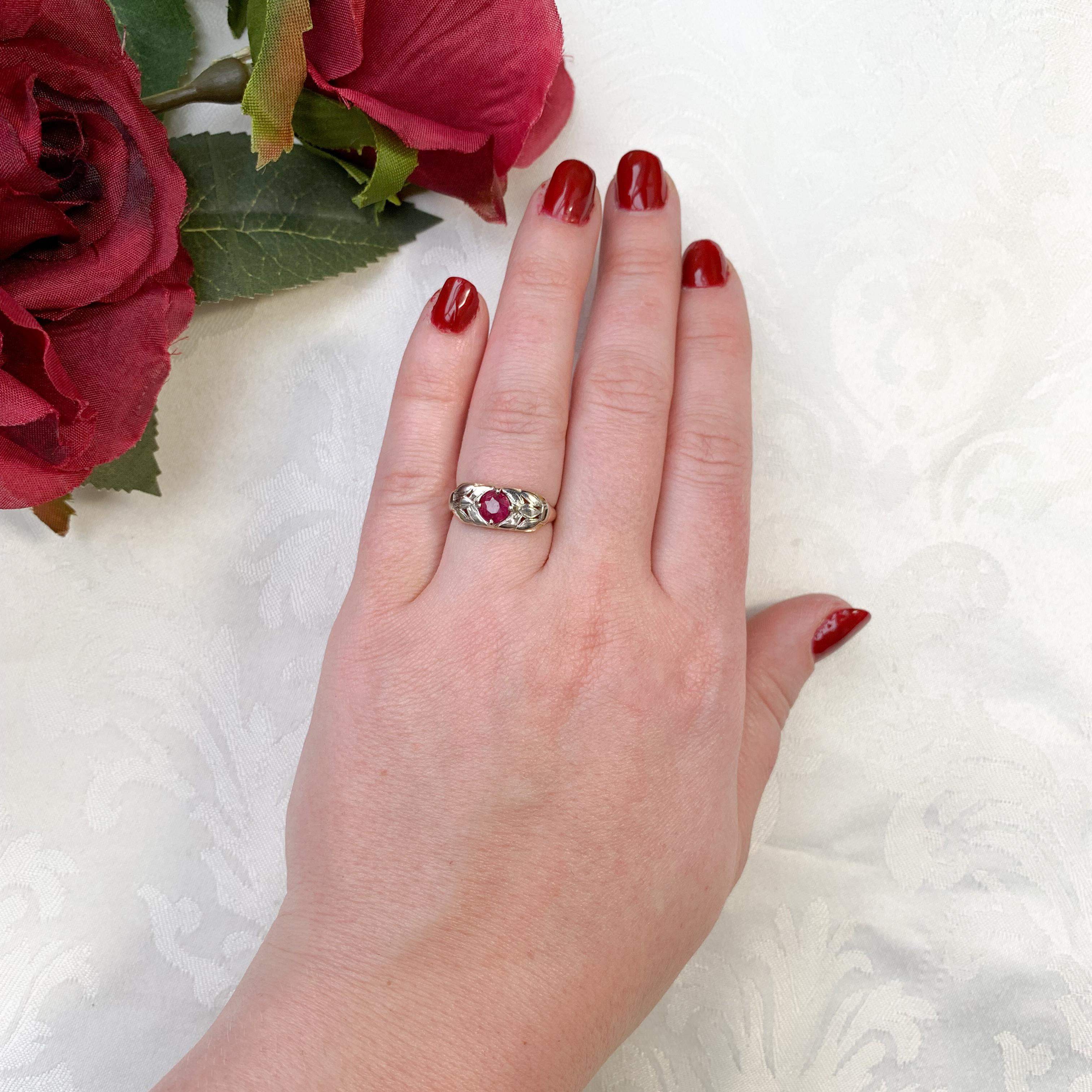 Vintage 14K White Gold .72ct tw Ruby and Diamond Band Ring size 6 For Sale 3