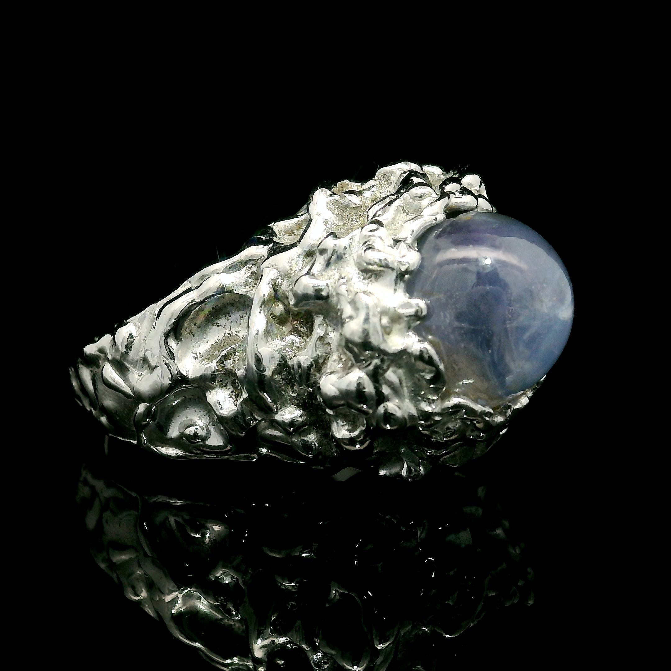 Vintage 14k White Gold 7ct Blue Star Sapphire Nugget Texture High Profile Ring In Excellent Condition For Sale In Montclair, NJ