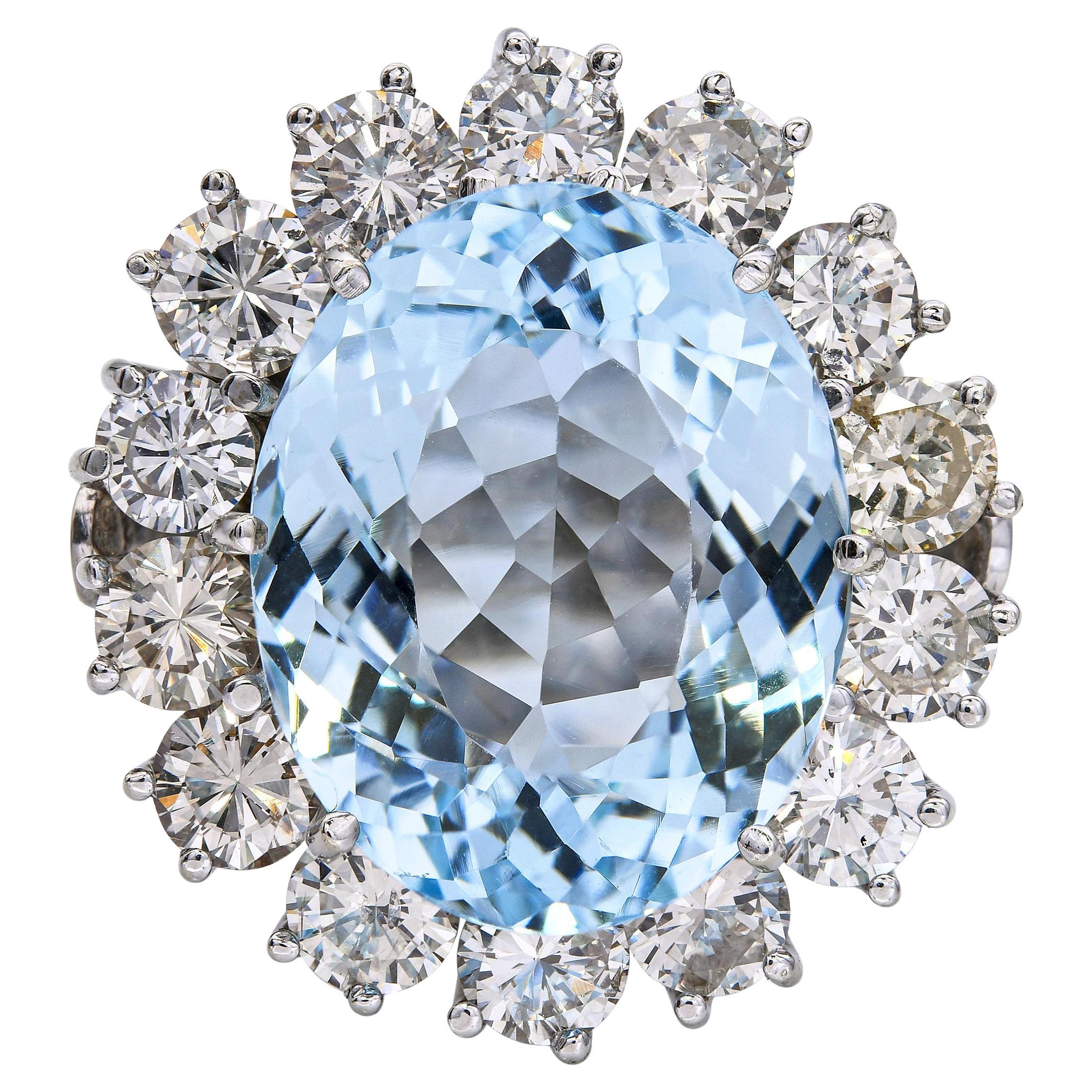 Vintage 14k White Gold Aquamarine and Diamond Cocktail Ring en venta