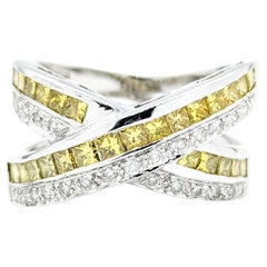 Anello vintage con diamanti incrociati in oro bianco 14k