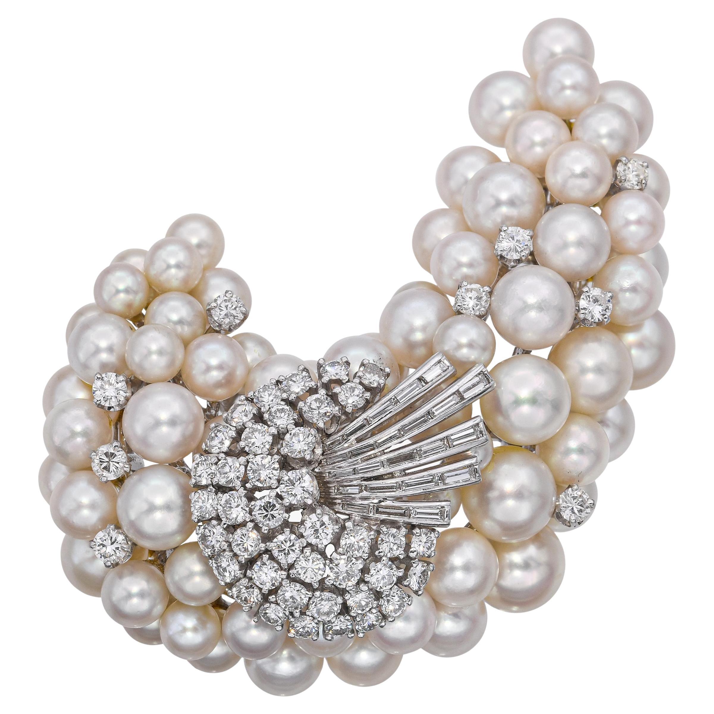 Spilla a grappolo con diamanti e perle in oro bianco 14k vintage