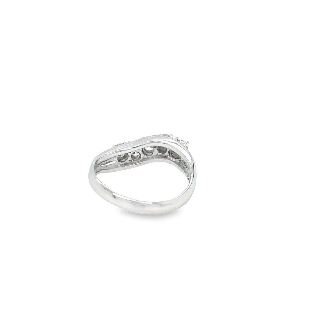 Women's Vintage 14k White Gold Diamond Curved Wedding Band Ring For Sale