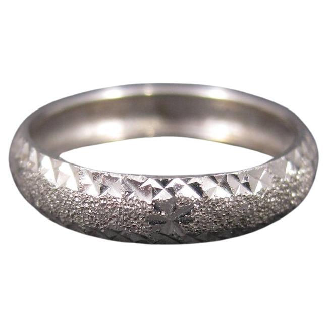 Vintage 14K White Gold Diamond Cut Wedding Band Ring Size 5 For Sale