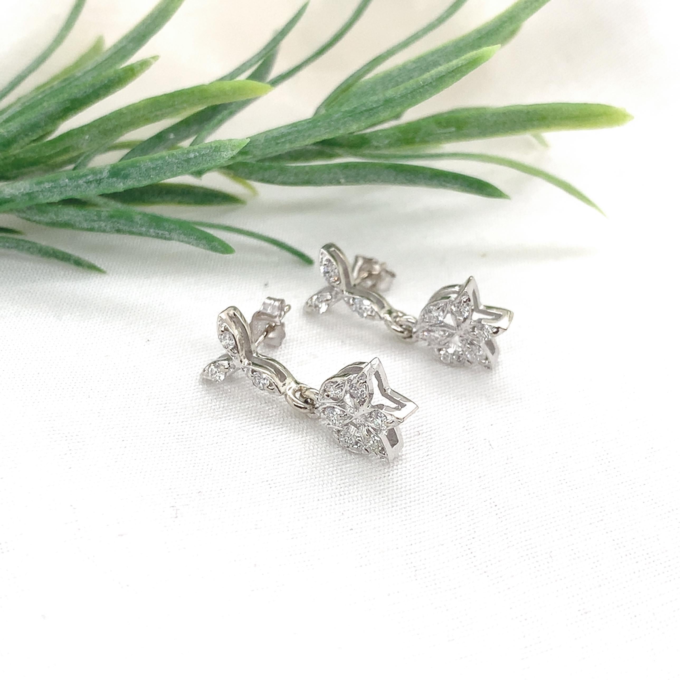 De las mujeres Pendientes de gota de diamantes vintage de oro blanco de 14 quilates en venta