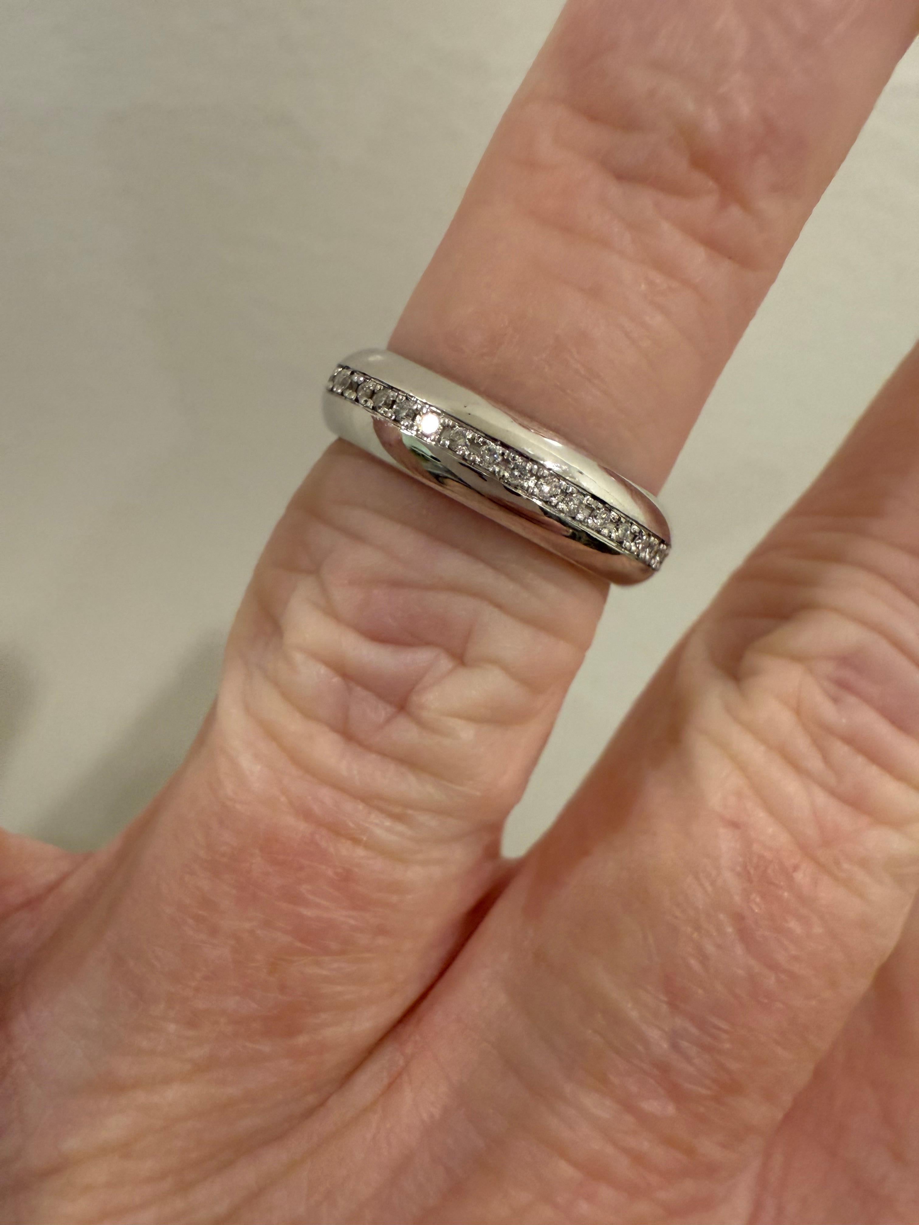 Alliance d'éternité vintage en or blanc 14 carats avec diamants - 0,50 carat Bon état - En vente à San Francisco, CA