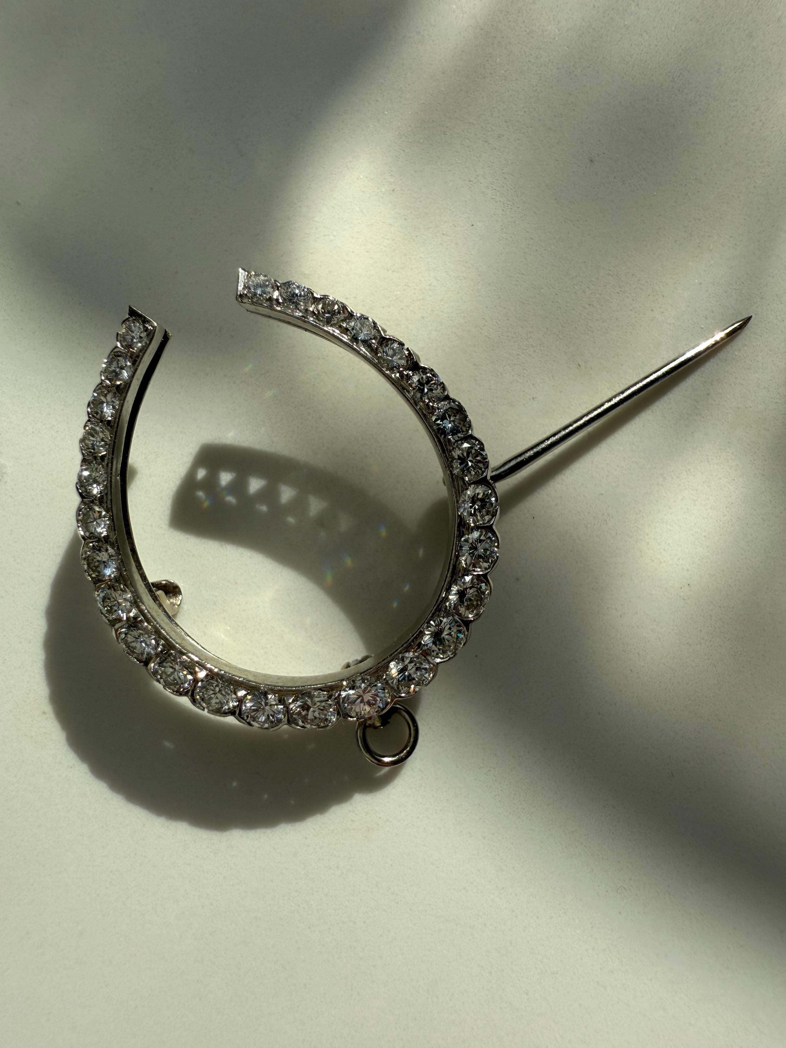 Pendentif broche fer à cheval vintage en or blanc 14 carats avec diamants - 1,90 carat. Bon état - En vente à San Francisco, CA