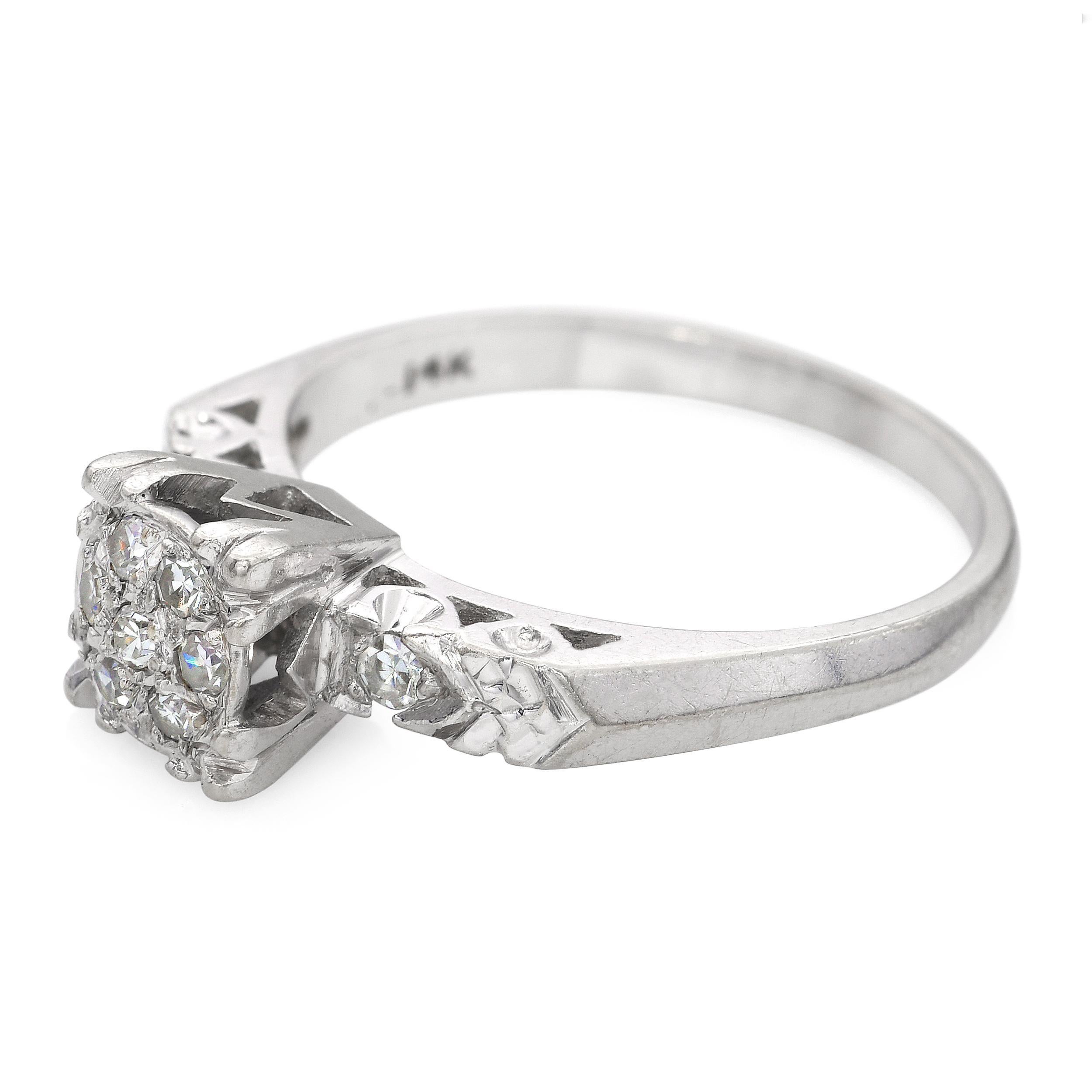 Anillo de diamantes vintage de oro blanco de 14k en Bueno estado para la venta en New York, NY