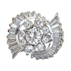 Anello vintage in oro bianco 14k con diamanti rotondi e baguette