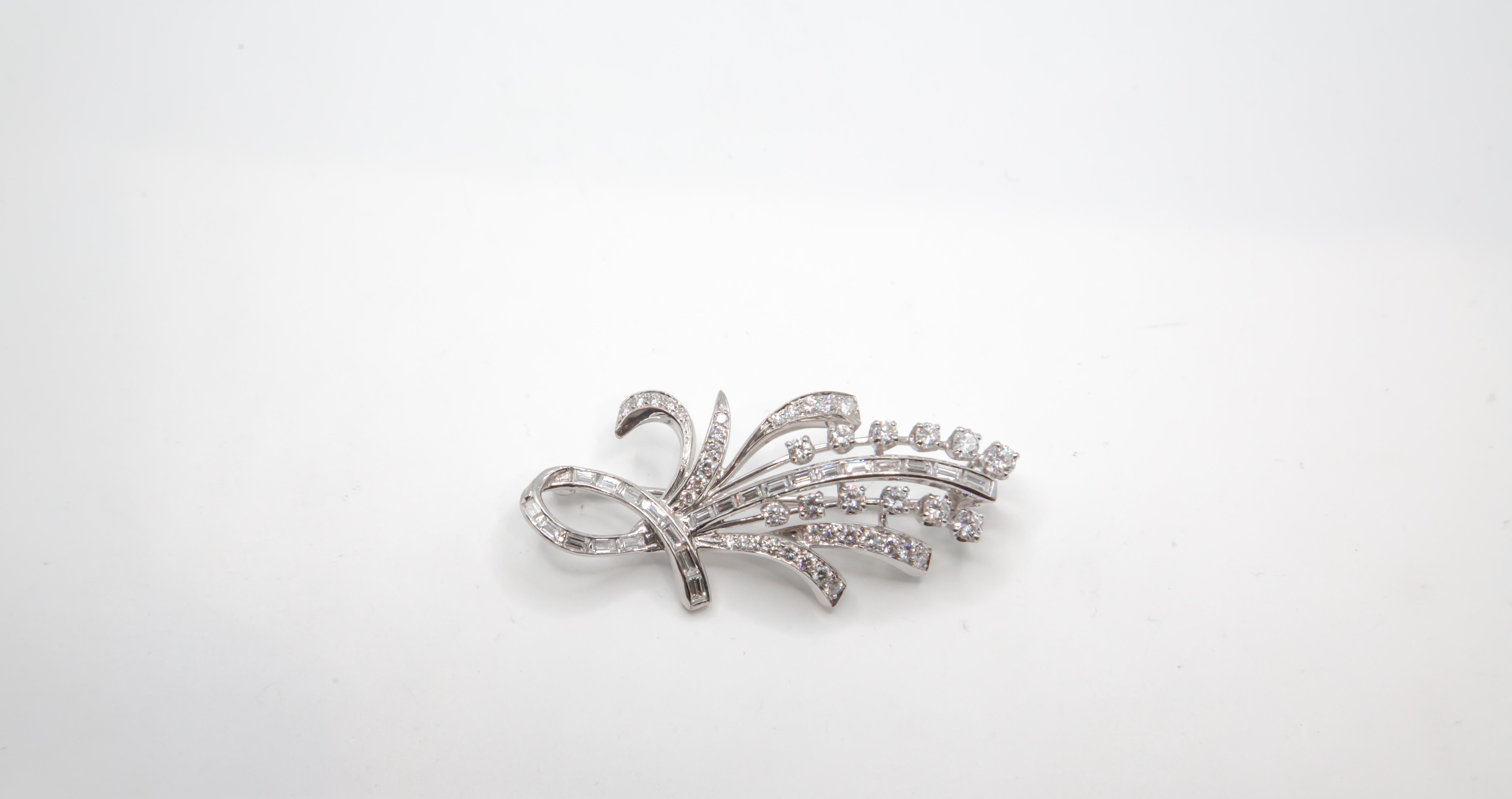 Vintage 14K White Gold Diamond Spray Brooch  Mid-Century Floral Design For Sale 3