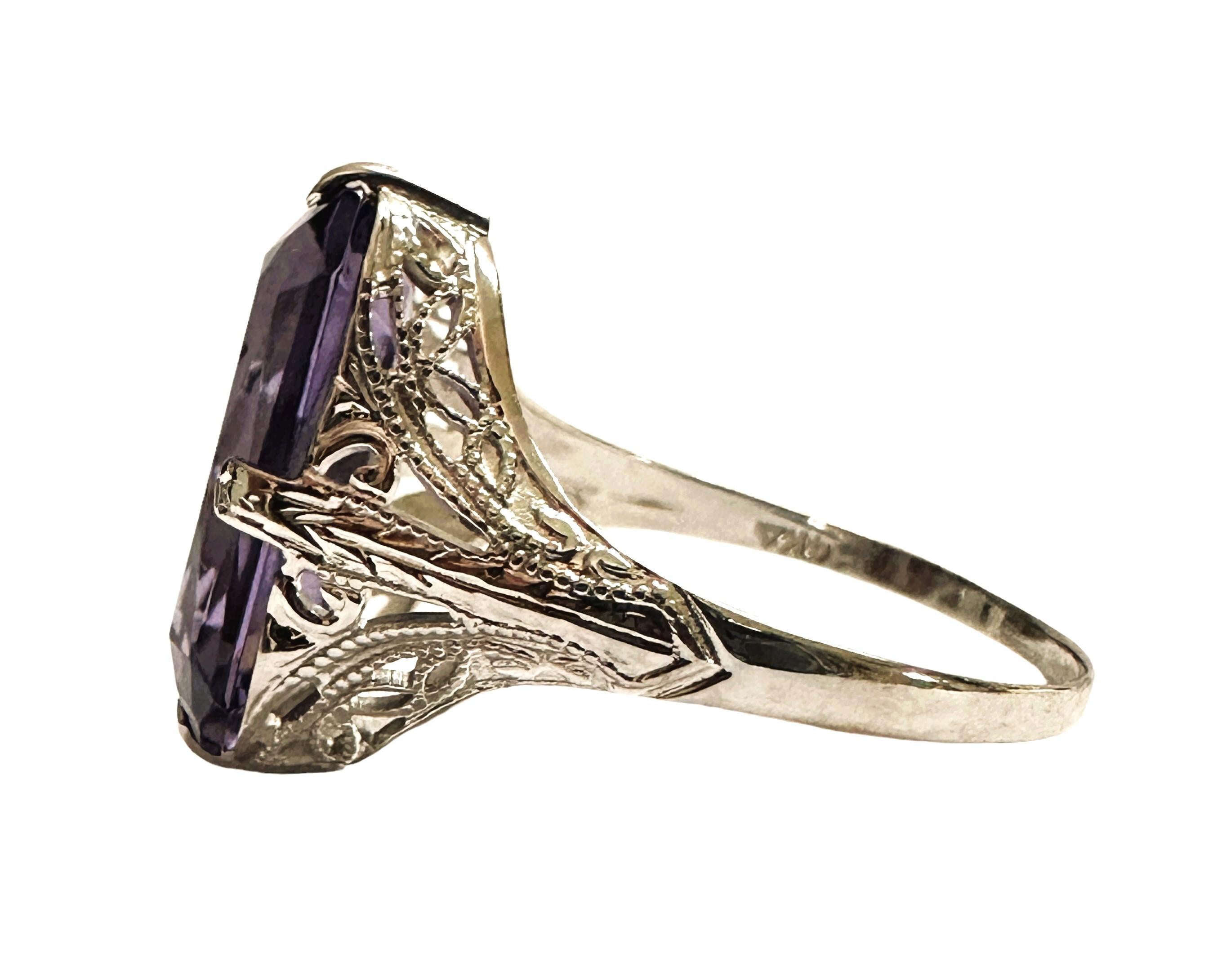 14k Weißgold filigraner lila Quarz-Ring Größe 7,5 im Zustand „Gut“ in Eagan, MN