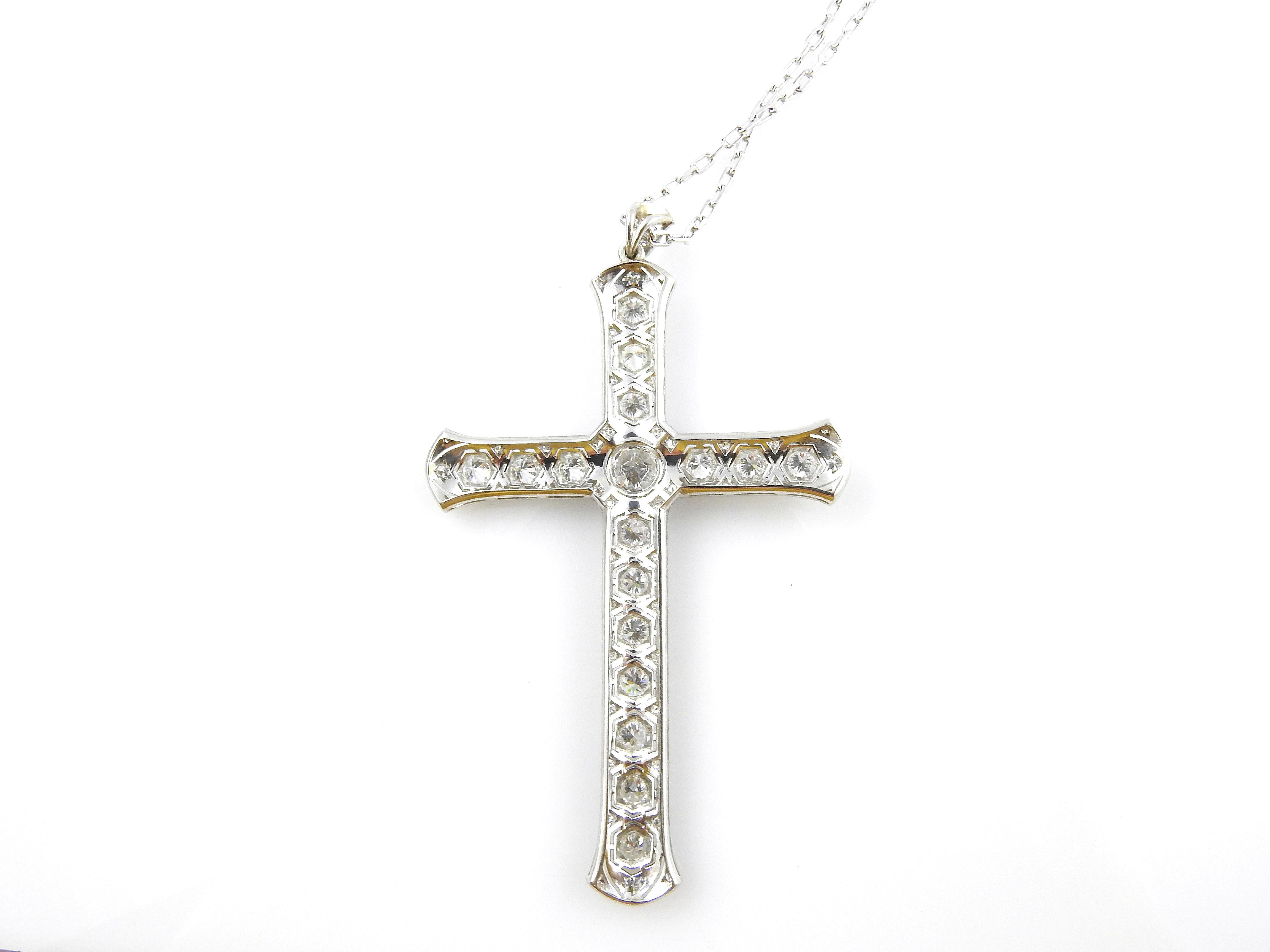  14K White Gold Large Diamond Cross Pendant Necklace 3.51cts In Good Condition In Washington Depot, CT