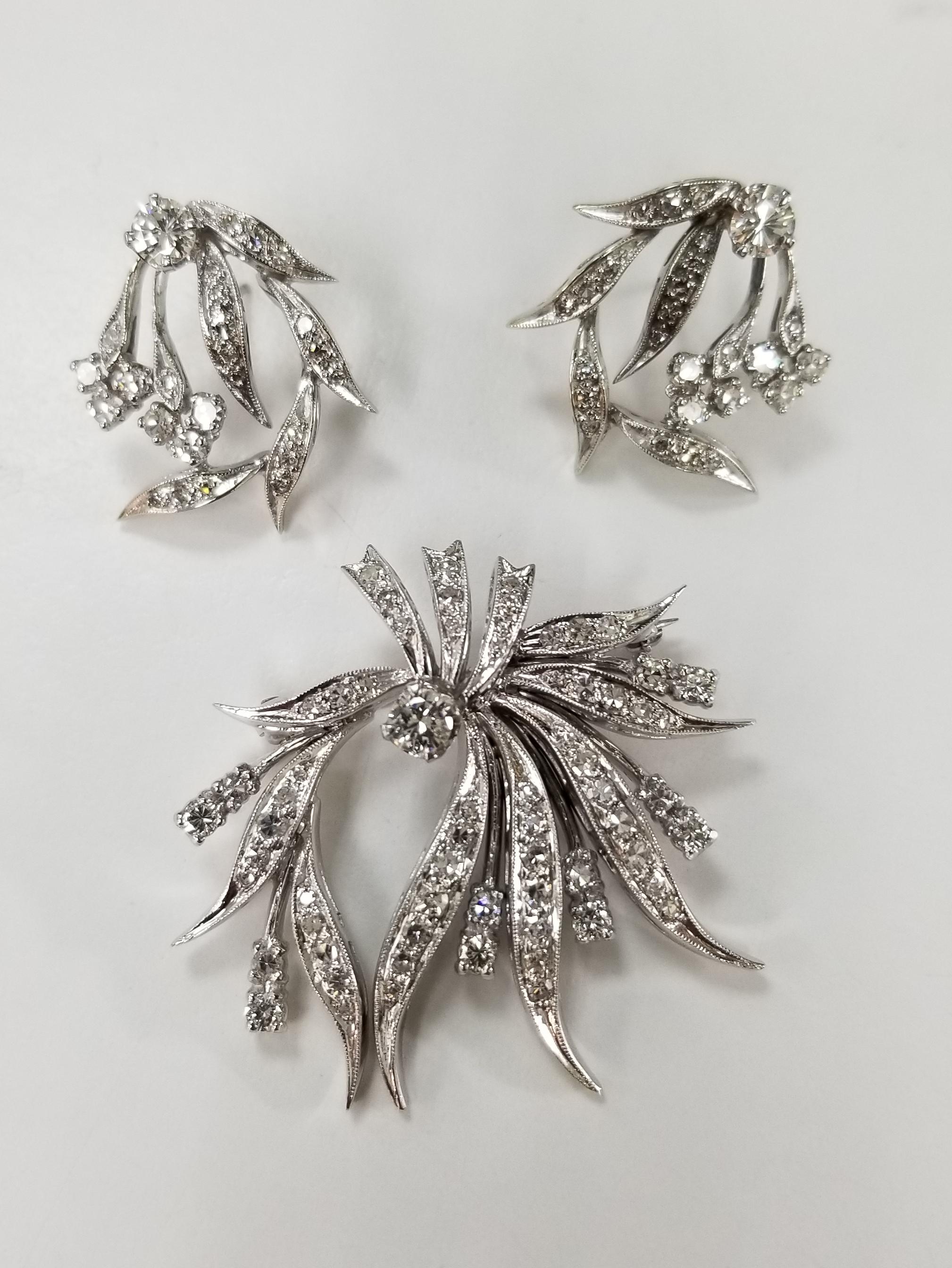 Women's or Men's Vintage 14 Karat White Gold Leaf Diamond Earrings