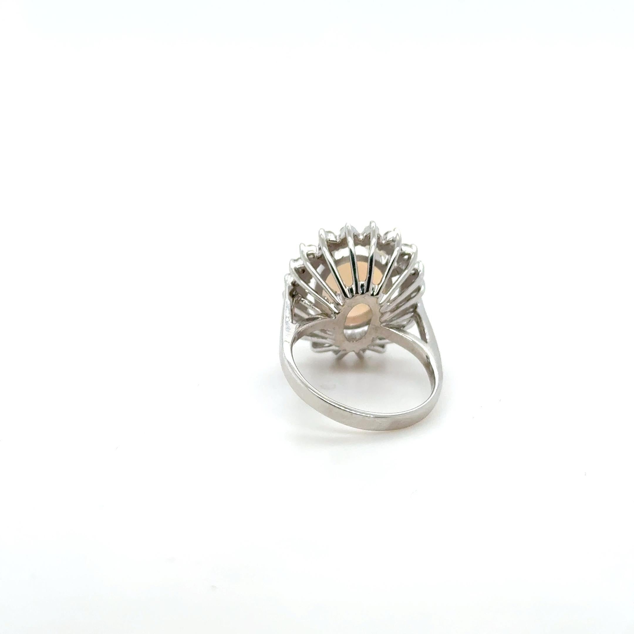 Taille ronde Vintage 14K White Gold Opal and Diamond Halo Ring - 3.00 Carat Oval Opal with 0. en vente