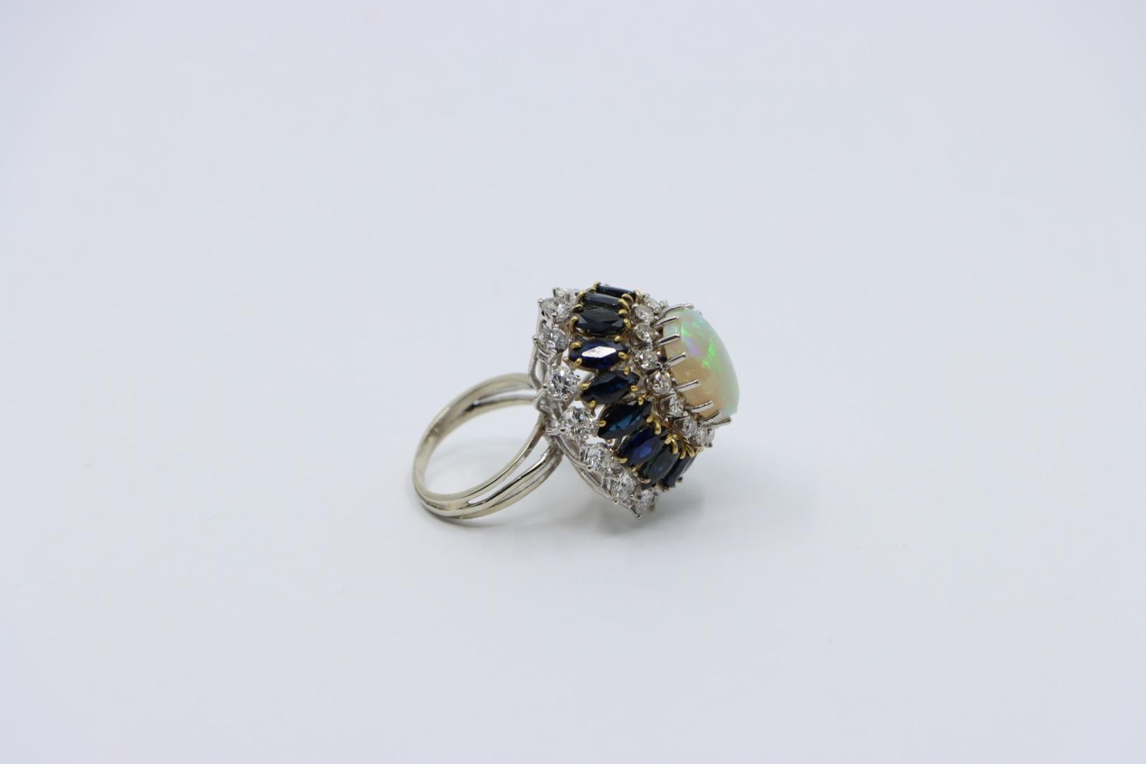 Vintage 14K White Gold Opal Sapphire Diamond Ring In Good Condition For Sale In Flushing, NY