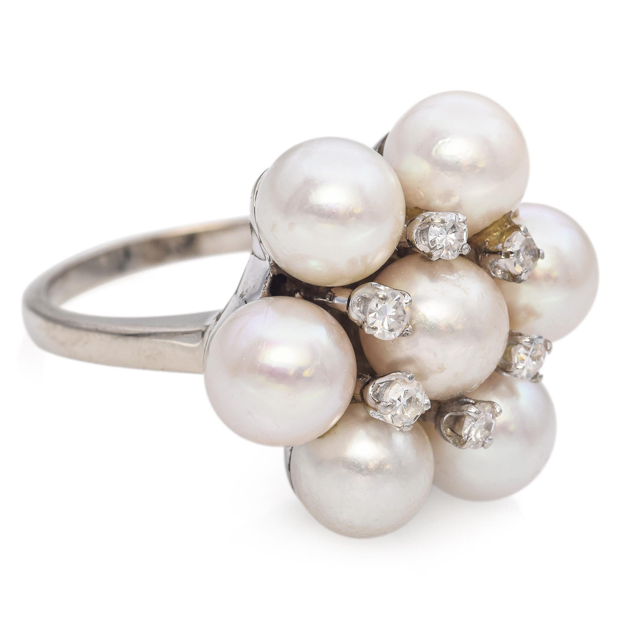 Vintage 14K White Gold Pearl and Diamond Cluster Ring In Good Condition For Sale In New York, NY