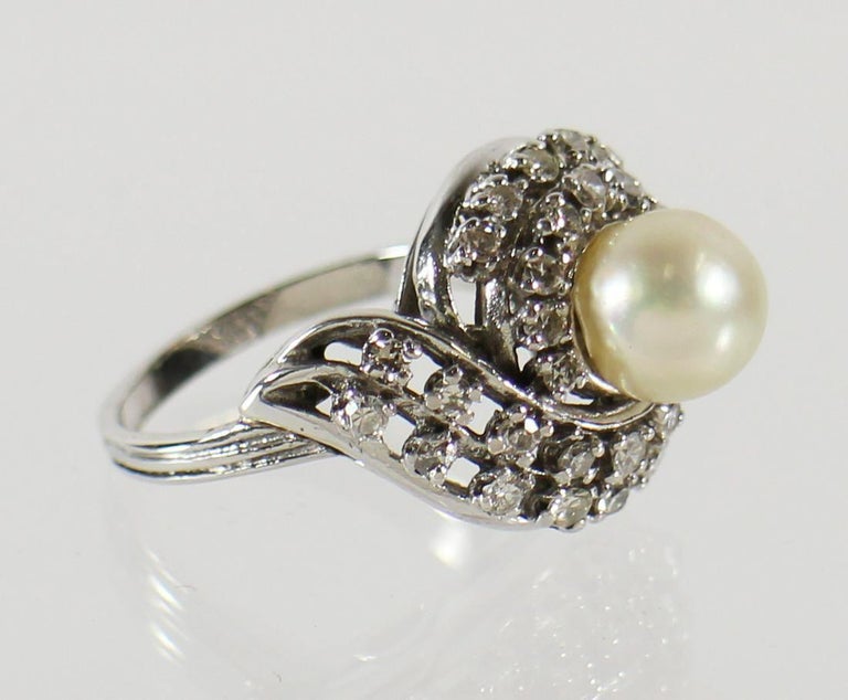 Vintage 14k White Gold Pearl and Diamond Ring For Sale at 1stDibs