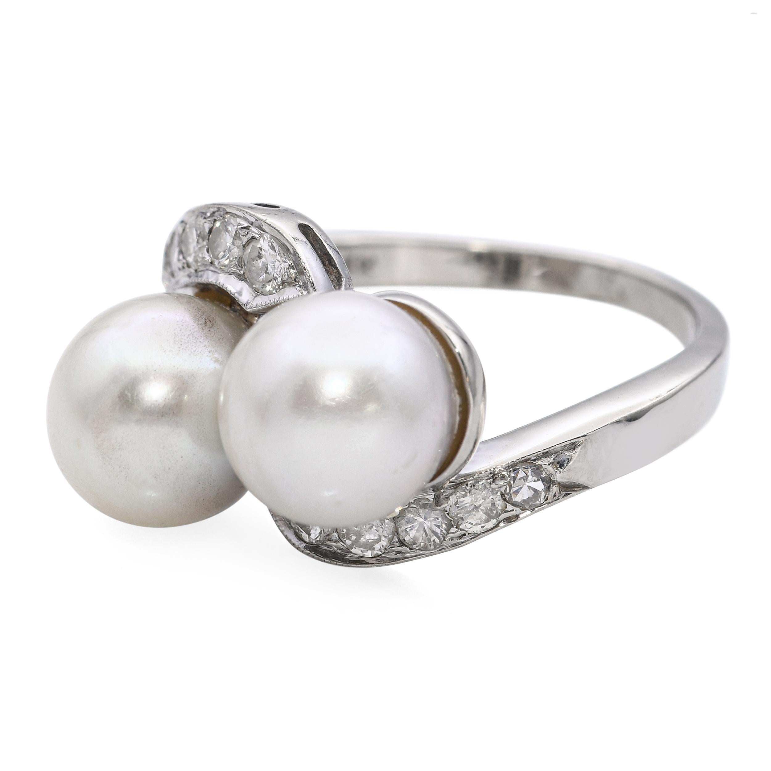 Vintage 14k or blanc perle et diamant bague semi bypass Pour femmes en vente