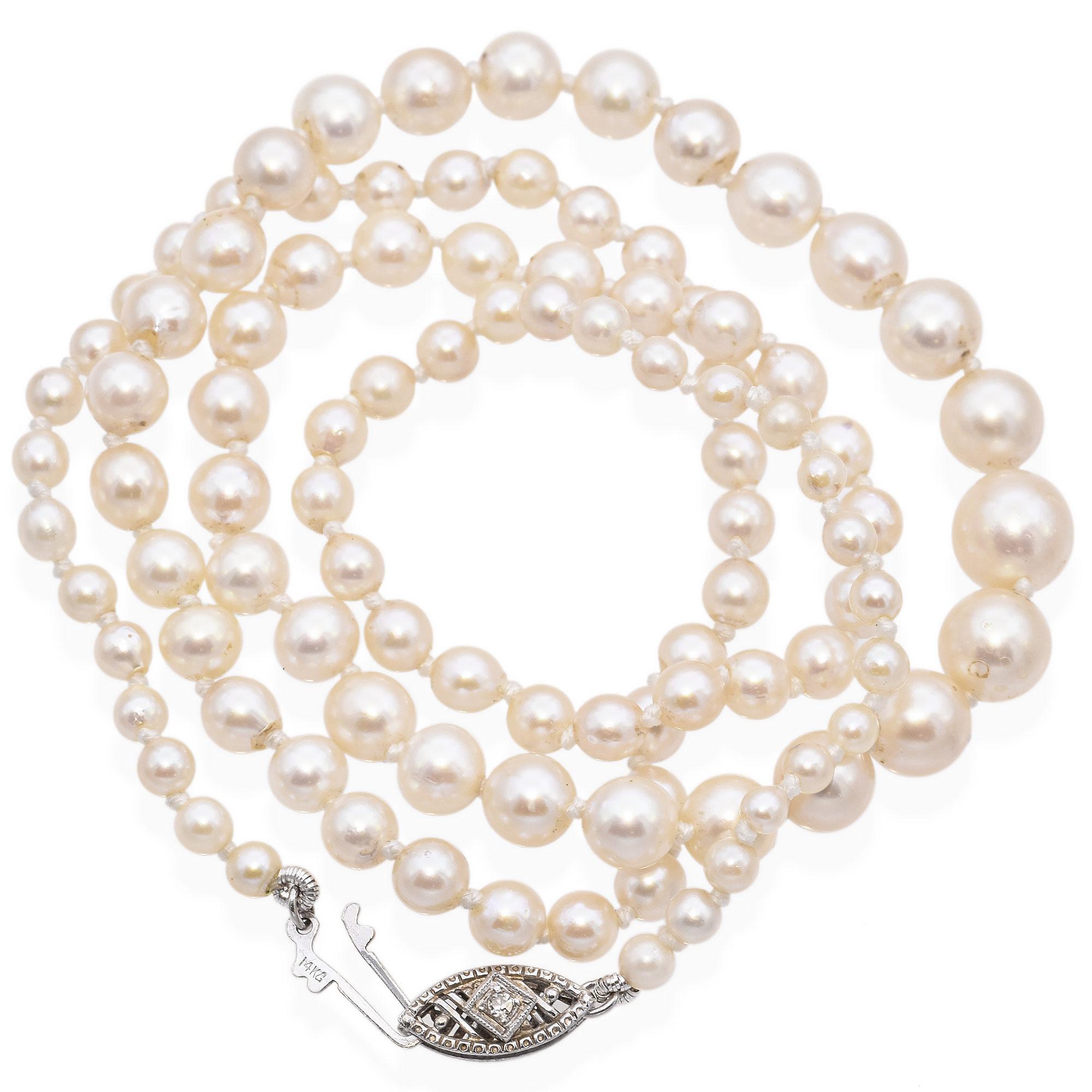 Collana vintage con perle e diamanti in oro bianco 14k con chiusura a filo In condizioni buone in vendita a New York, NY