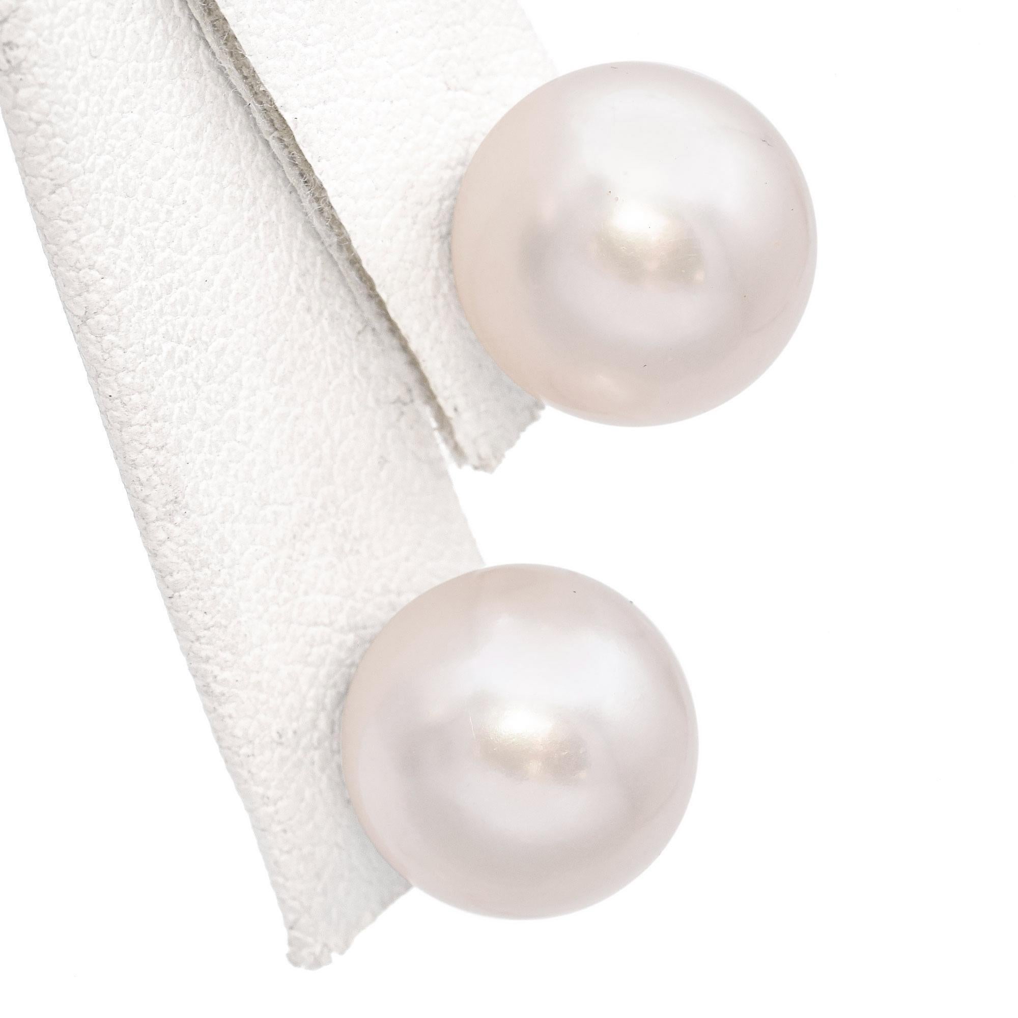 Women's Vintage 14k White Gold Pearl Stud Earrings For Sale