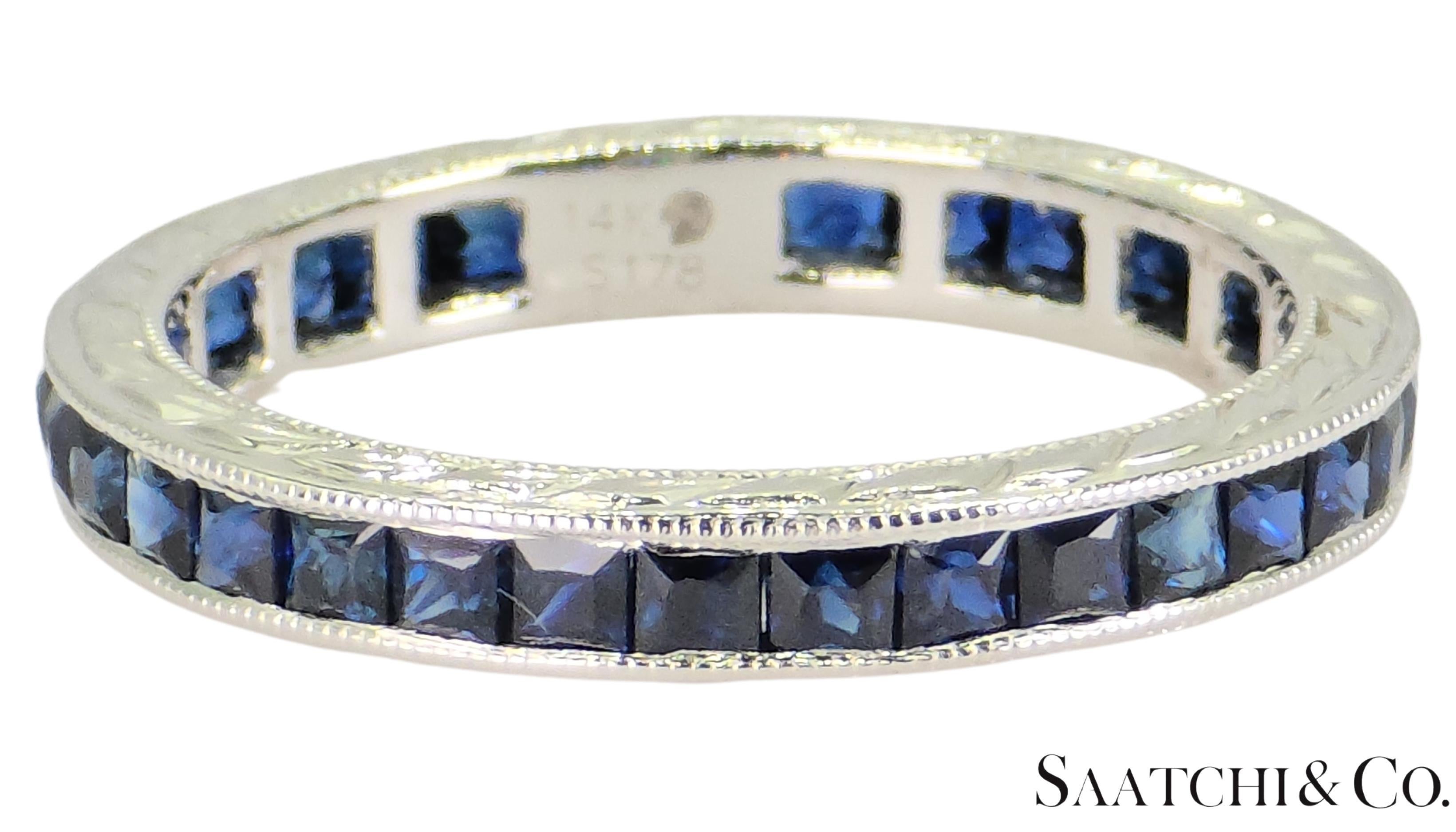 Bague Vintage en or blanc 14K : 1.65 Ct Natural Sapphire, Elegant Design Excellent état - En vente à New York, NY