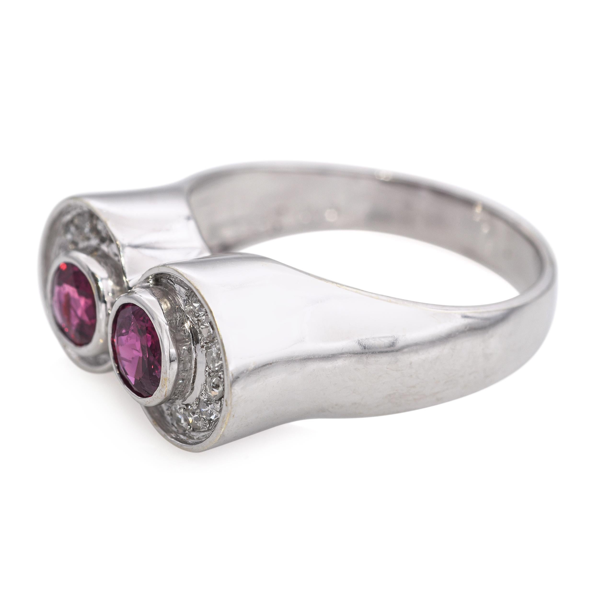 Bague vintage en or blanc 14k avec rubis et diamants Pour femmes en vente