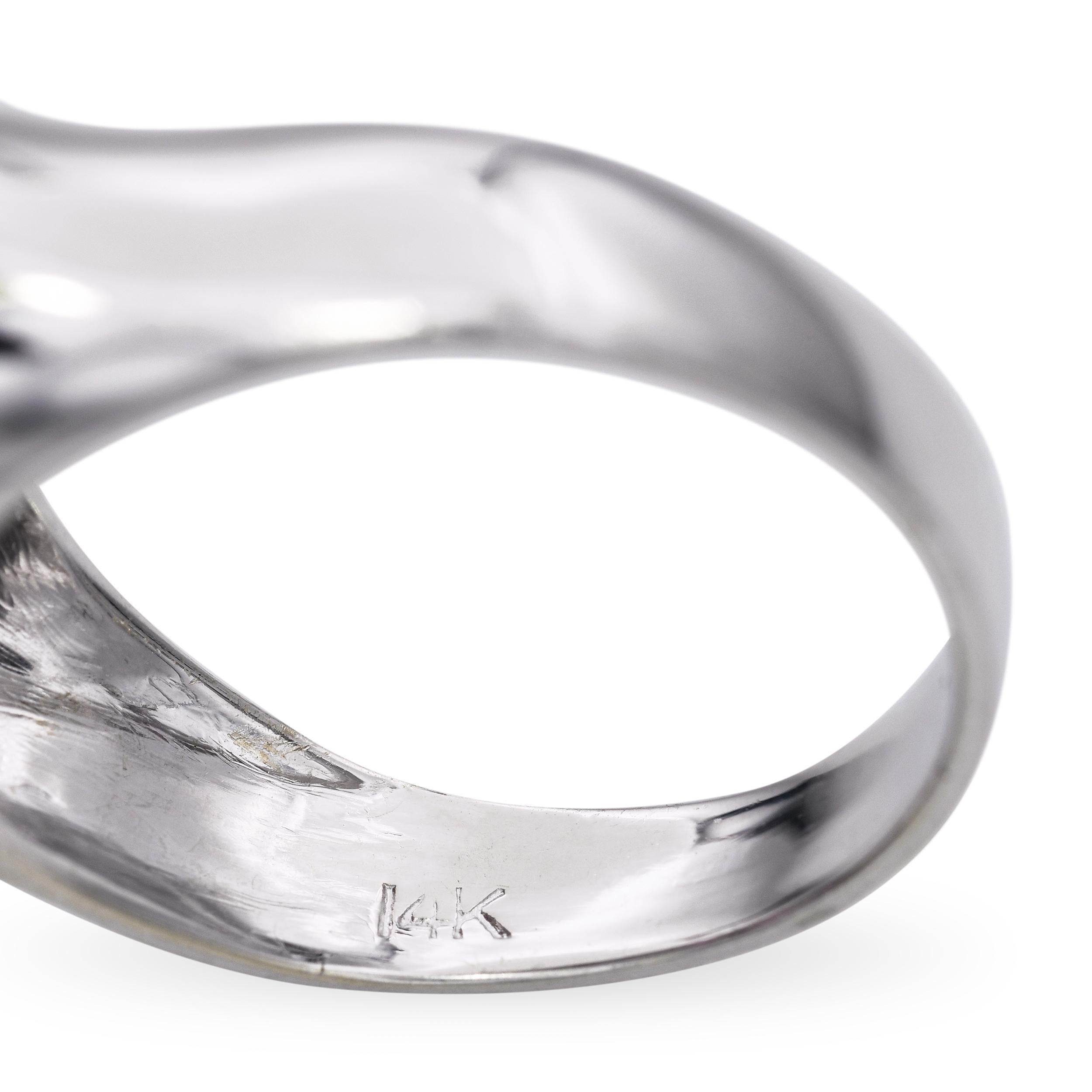Bague vintage en or blanc 14k avec rubis et diamants en vente 4