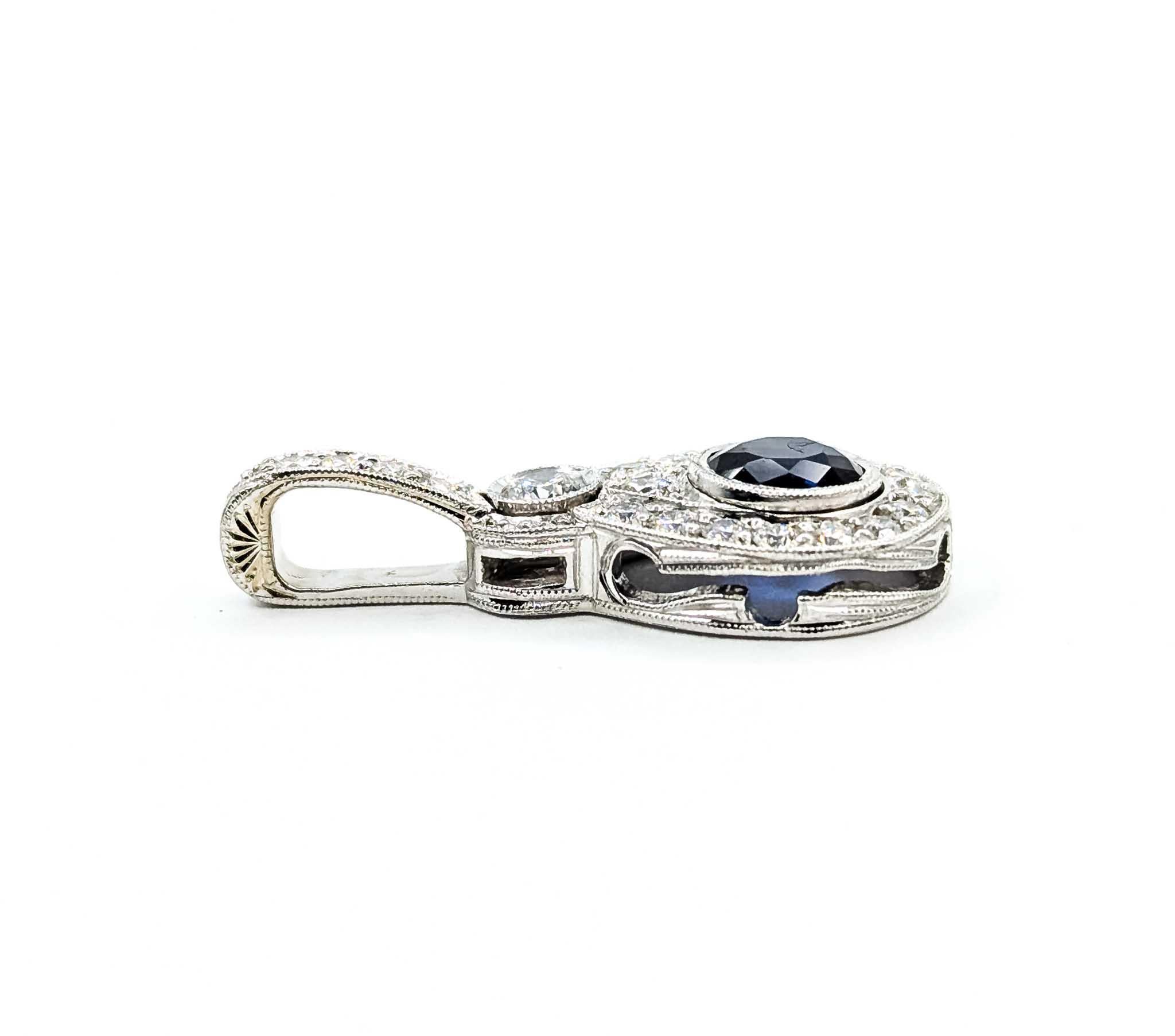 Ciondolo a goccia con zaffiro e diamante in oro bianco 14k vintage In condizioni ottime in vendita a Bloomington, MN