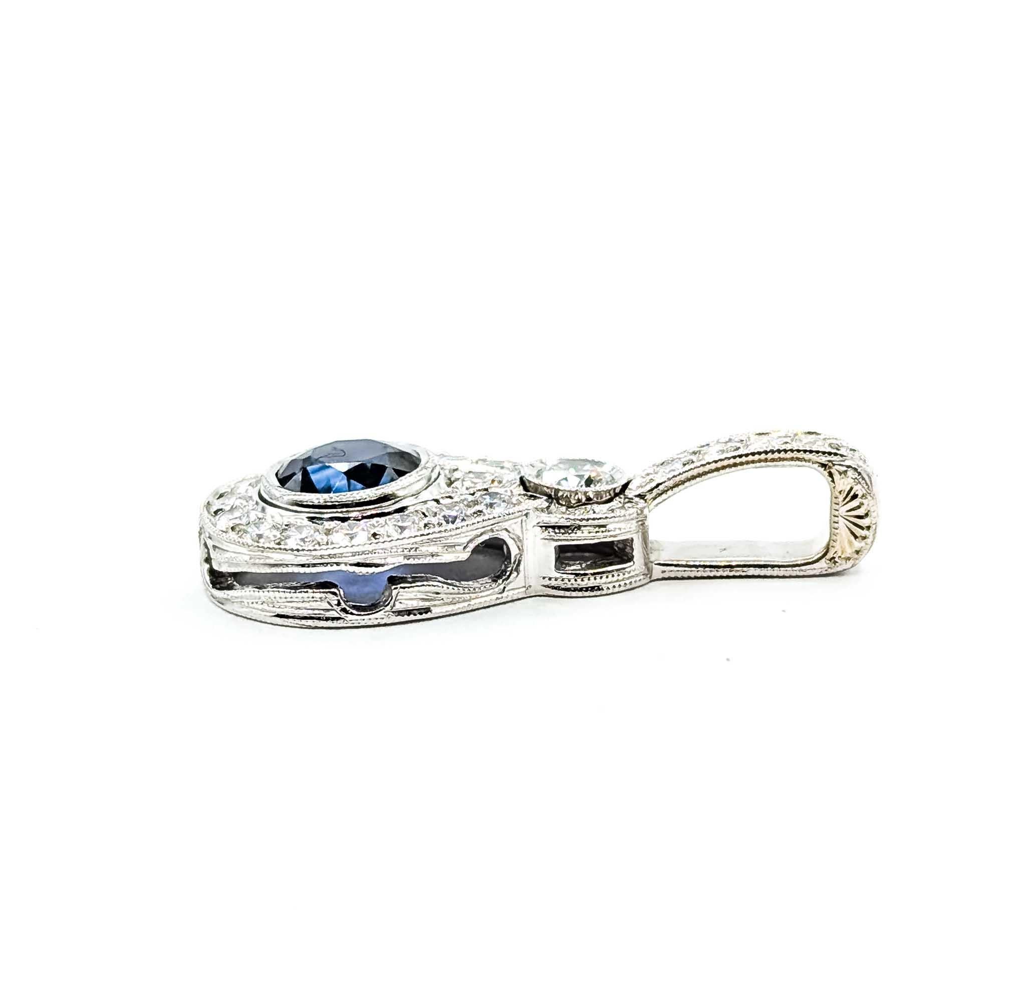 Donna Ciondolo a goccia con zaffiro e diamante in oro bianco 14k vintage in vendita