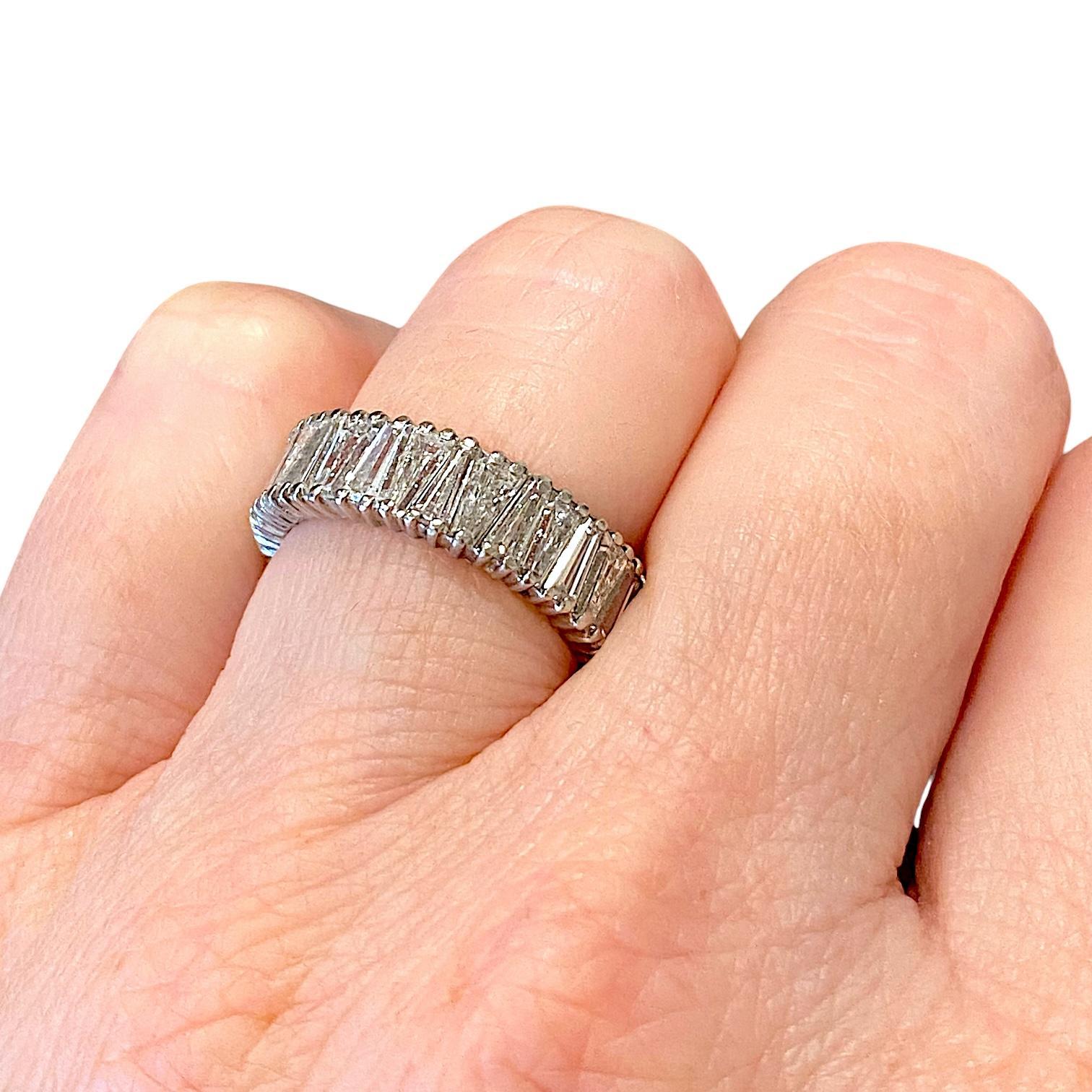 Vintage 14K White Gold Tapered Baguette Diamond Eternity Band In Good Condition In Henderson, NV