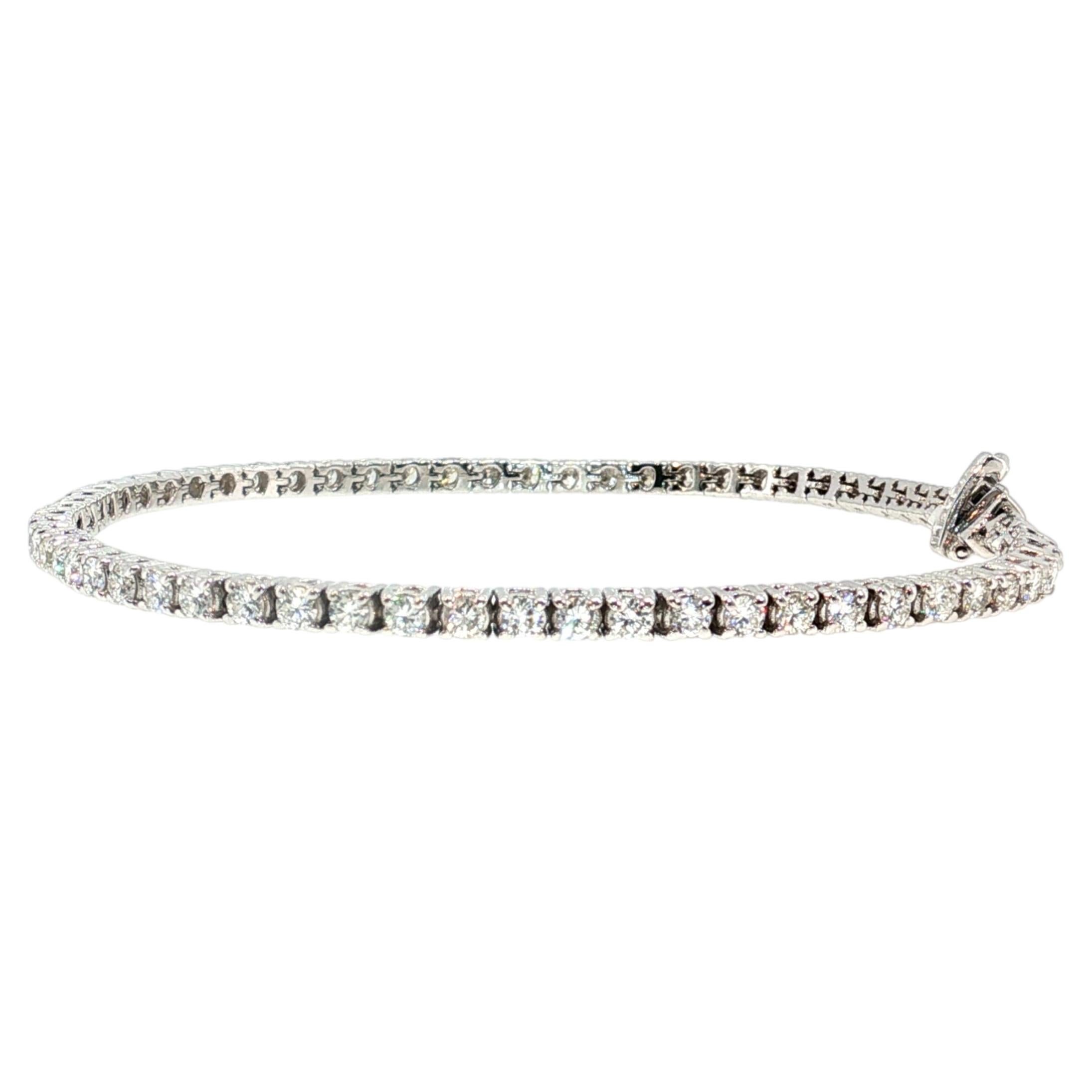 Vintage 14K White Gold Tennis Bracelet with 2.97 Carat Round H VS Diamonds