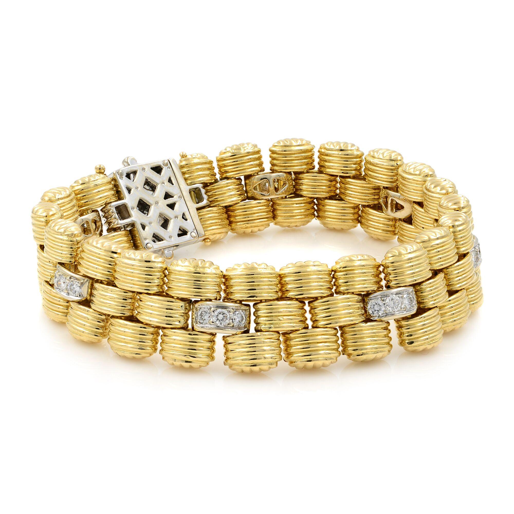 Modern Vintage 18 Karat Yellow and White Gold Link Bracelet with Diamonds 1.50 Carat