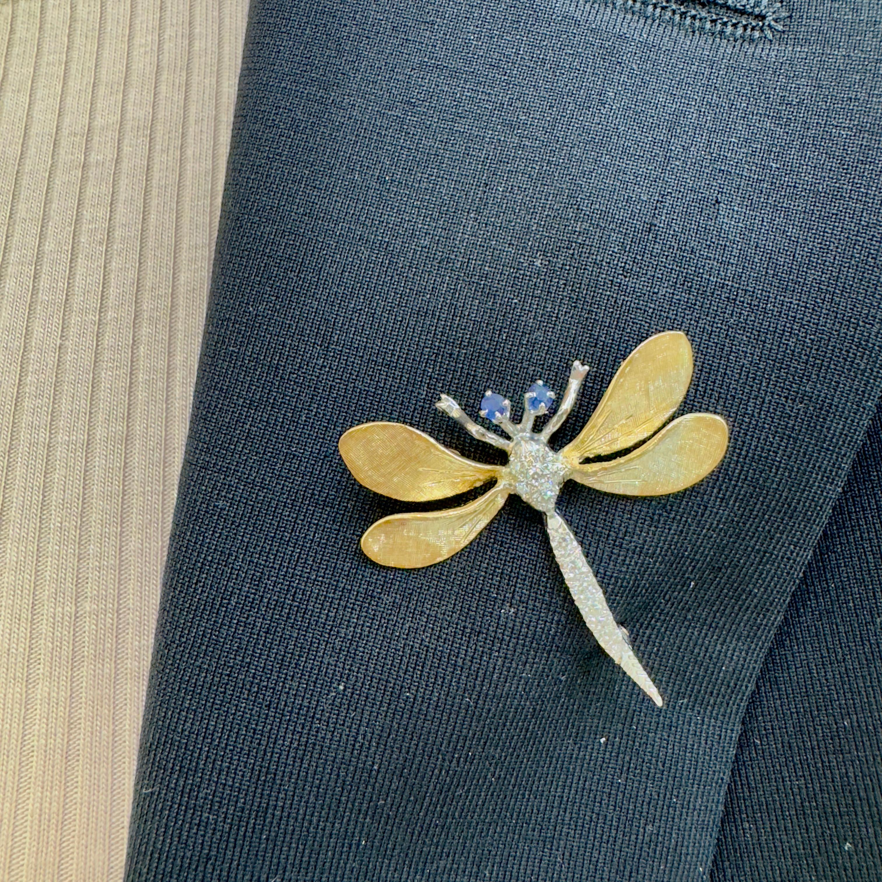 Broche libellule vintage en or jaune et blanc 14K avec saphirs et diamants en vente 3