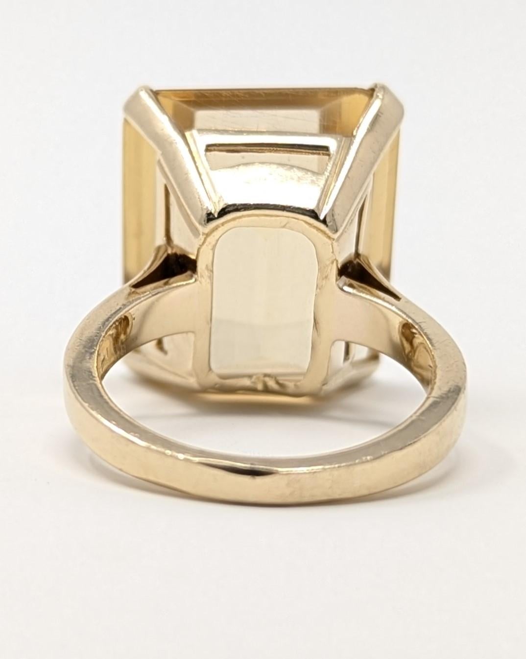 Anillo vintage de citrino amarillo de 14 quilates firmado S.B. Oro amarillo macizo talla esmeralda grande Modernista
