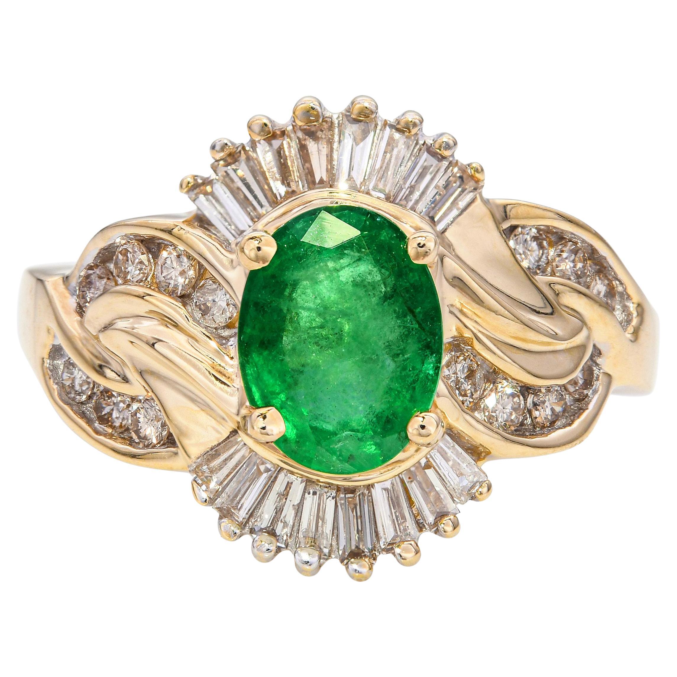 Bague vintage en or jaune 14k 1.01ct émeraude et diamant en vente