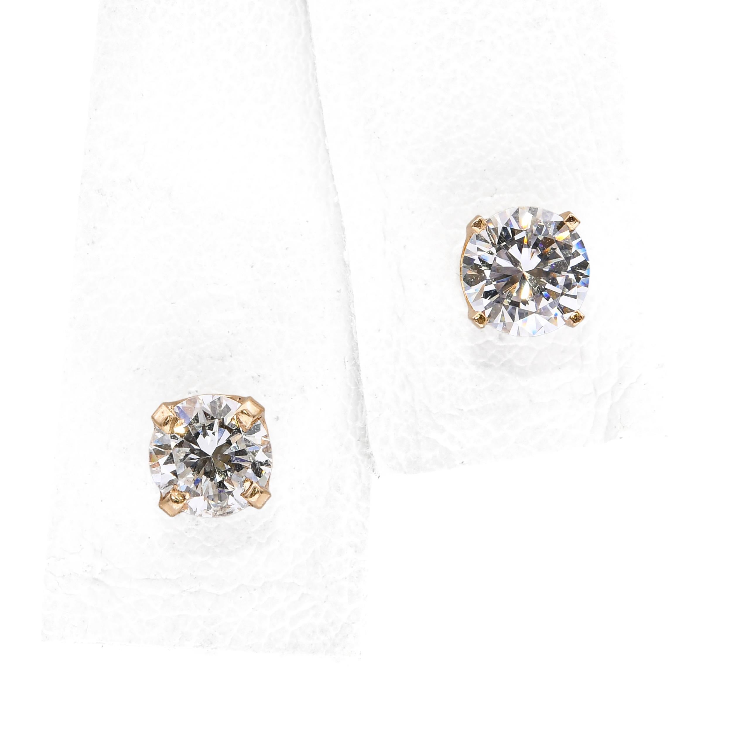 Vintage 14k Yellow Gold 1.01tcw L Si1 Diamond Stud Earrings For Sale 1