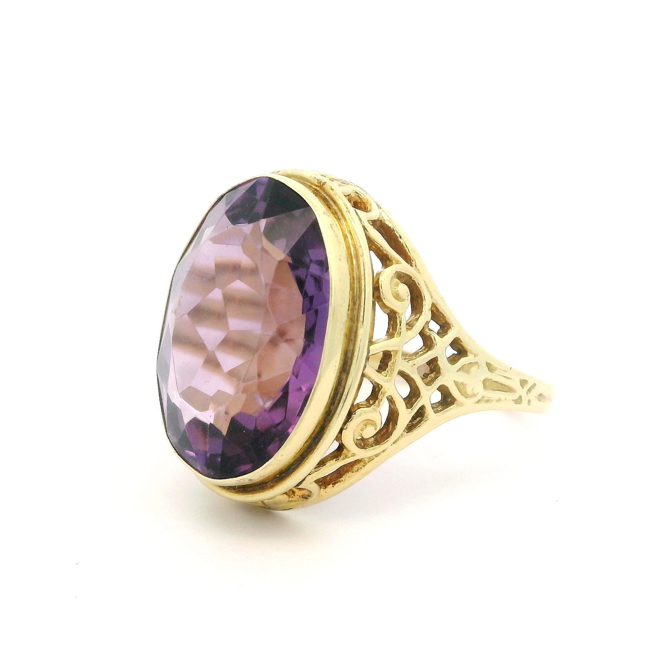 Oval Cut Vintage 14k Yellow Gold 10.75ct Oval Amethyst Solitaire Filigree Open Work Ring For Sale