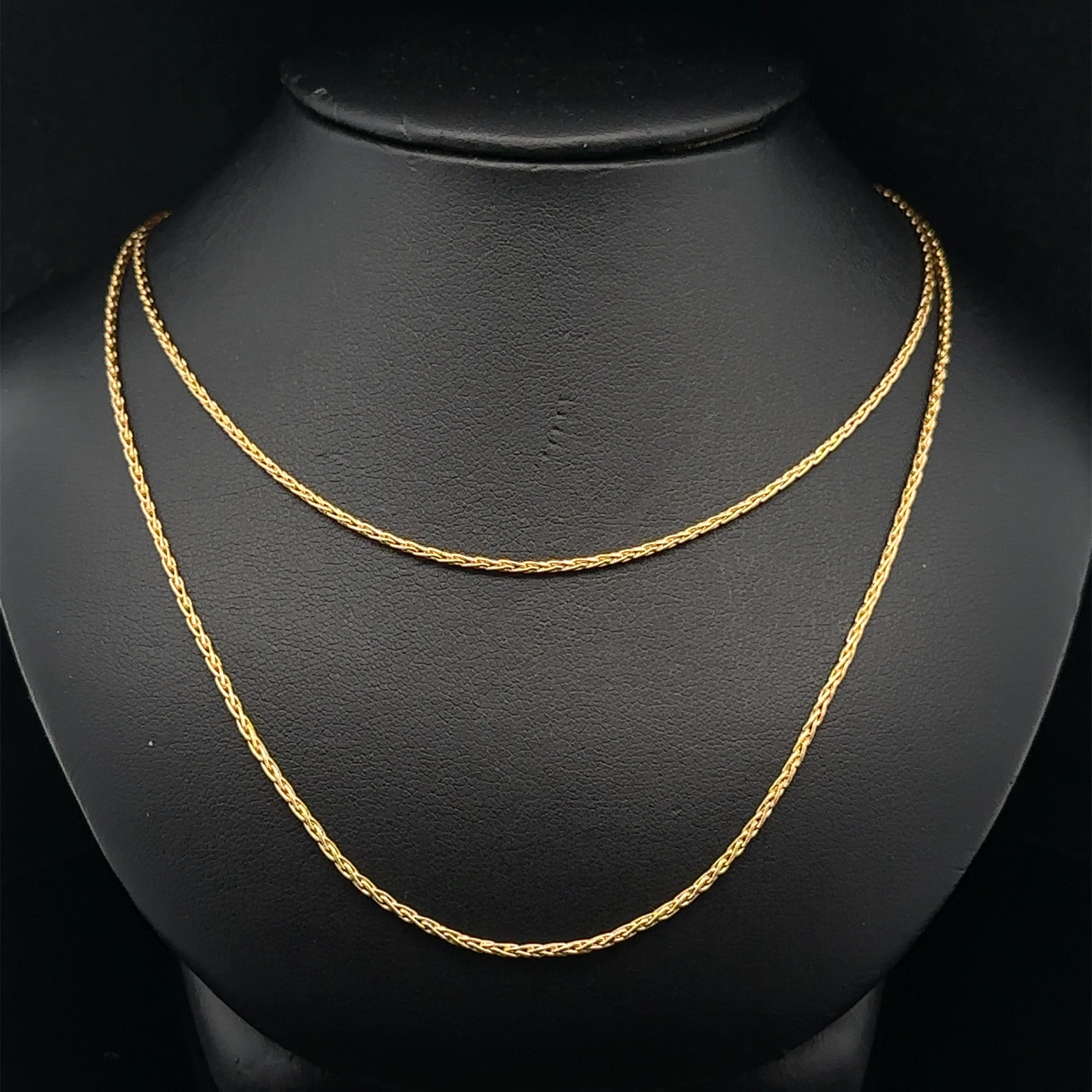 MATERIAL: Massives 14k Gelbgold
Gewicht: 6,5 Gramm
Kette Typ: 1.25mm Weizengliederkette
Kettenlänge: 30
